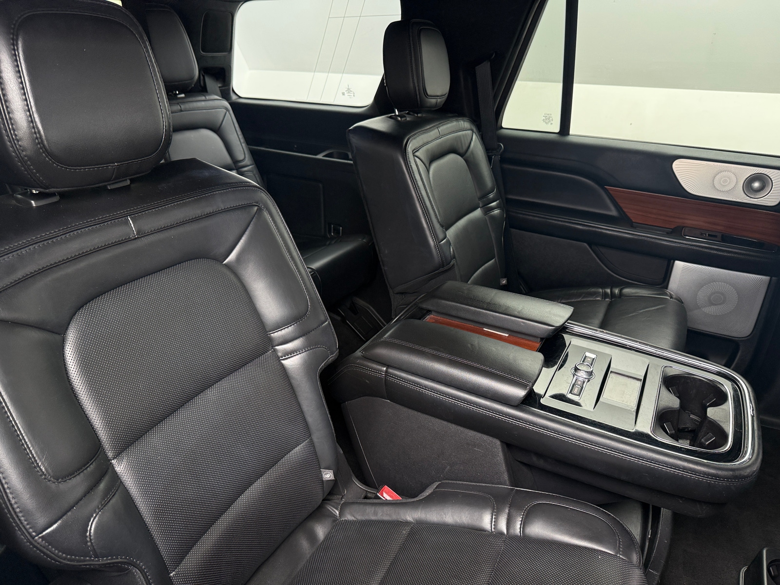 Thumbnail: 2019 Lincoln Navigator - 5