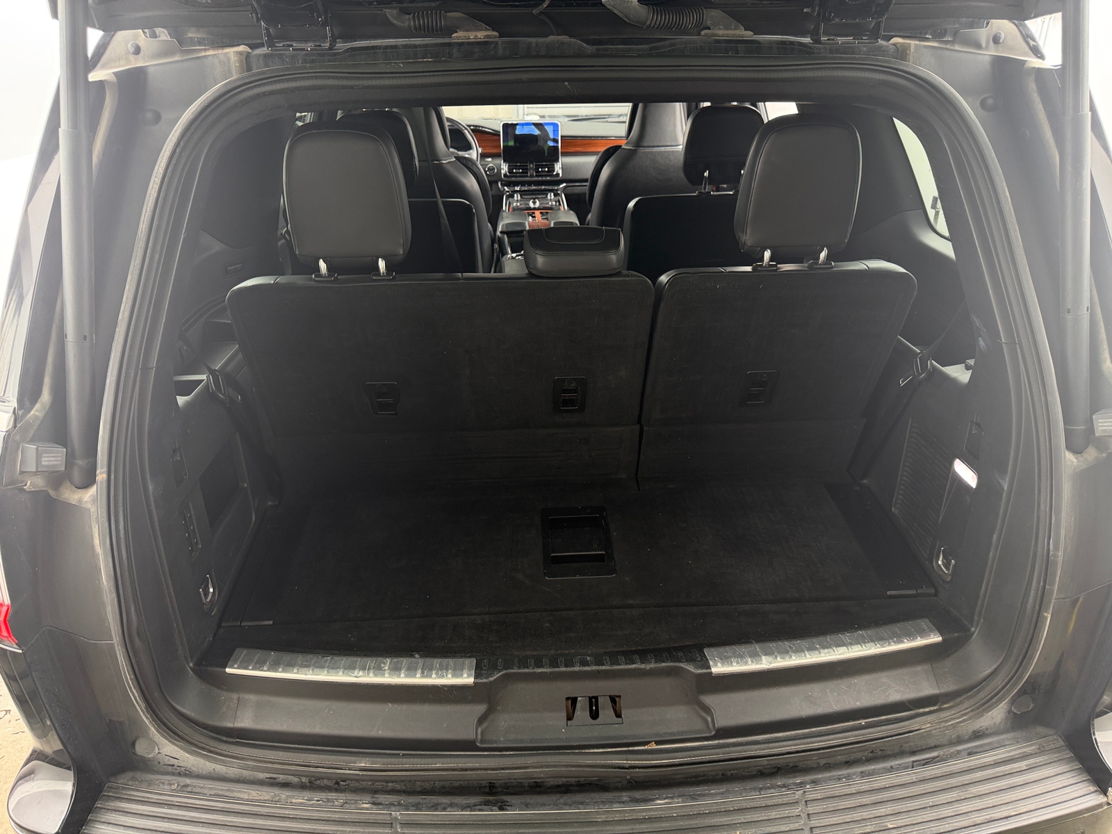 Thumbnail: 2019 Lincoln Navigator - 6