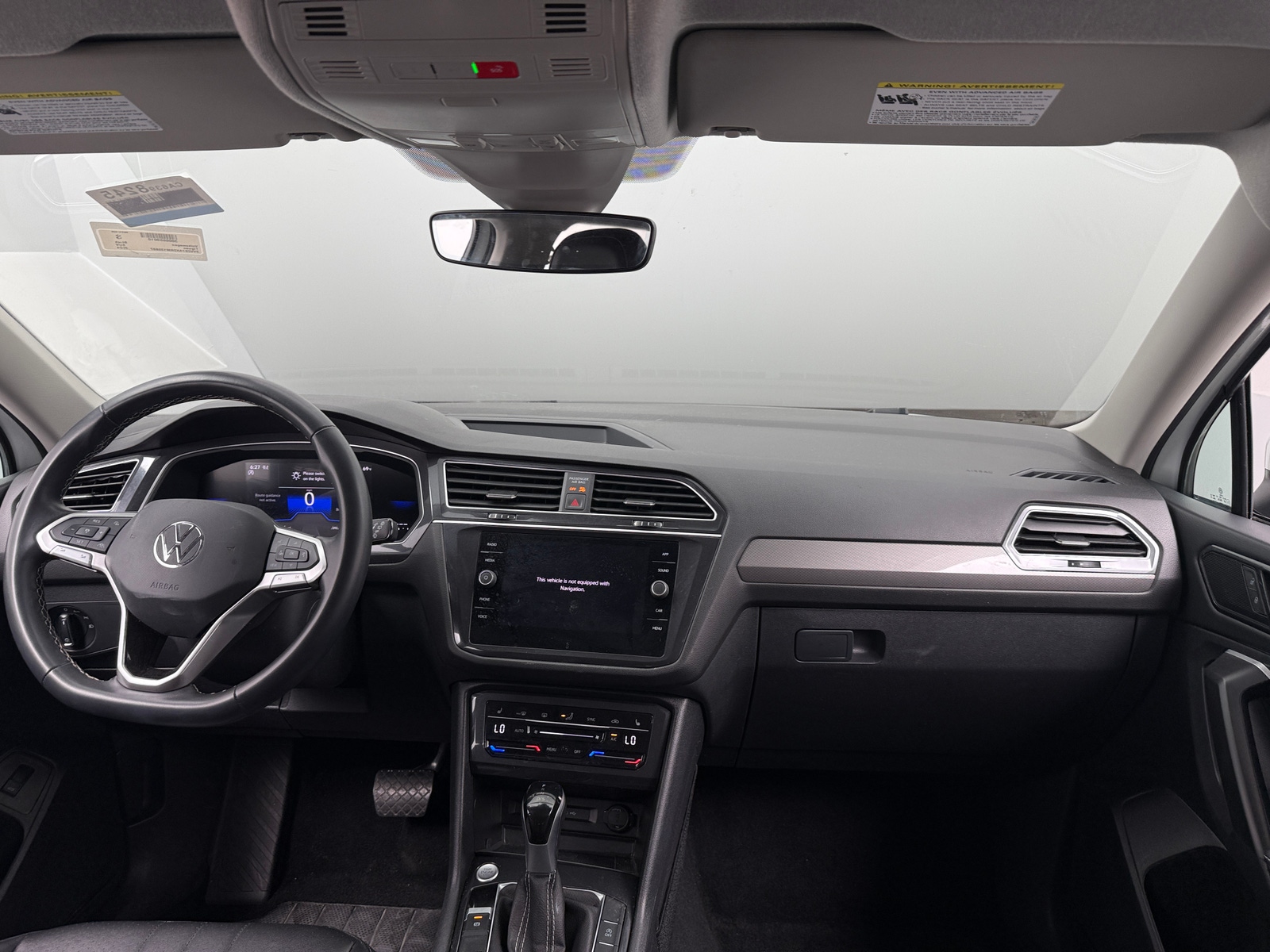 Thumbnail: 2024 Volkswagen Tiguan - 3