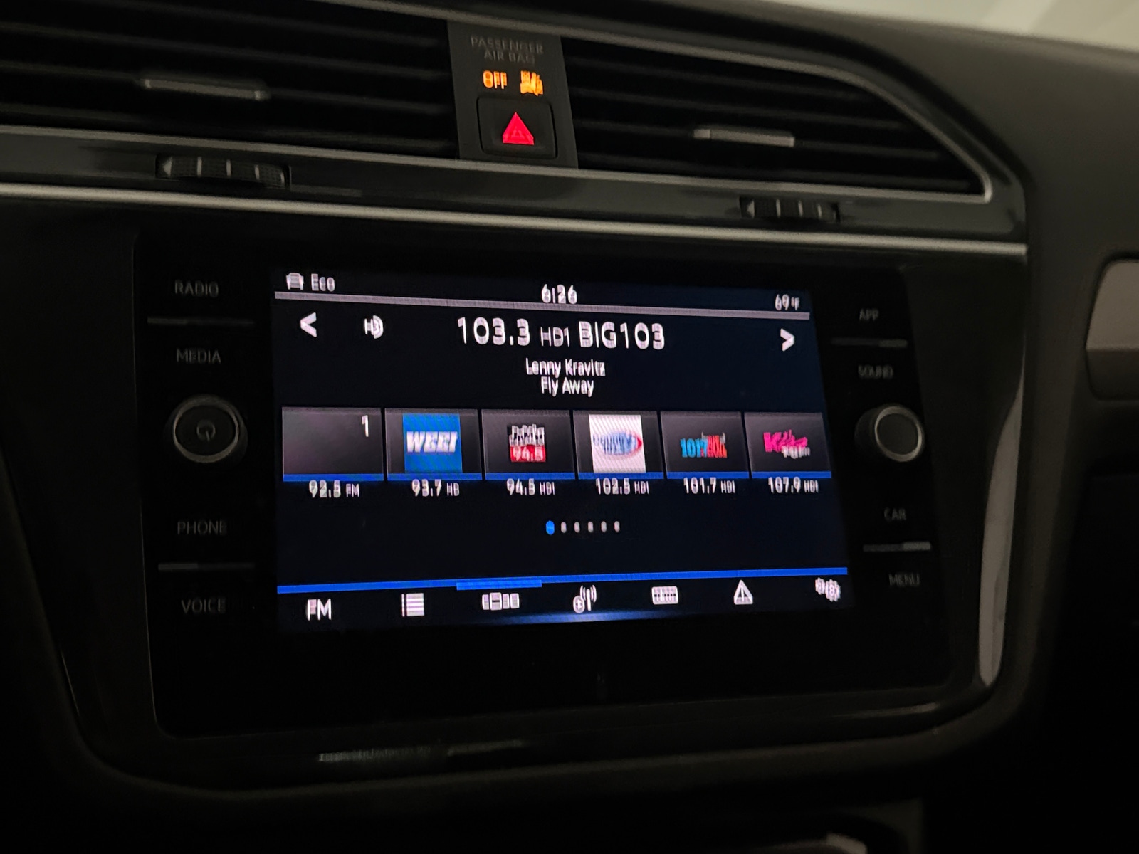 Thumbnail: 2024 Volkswagen Tiguan - 4