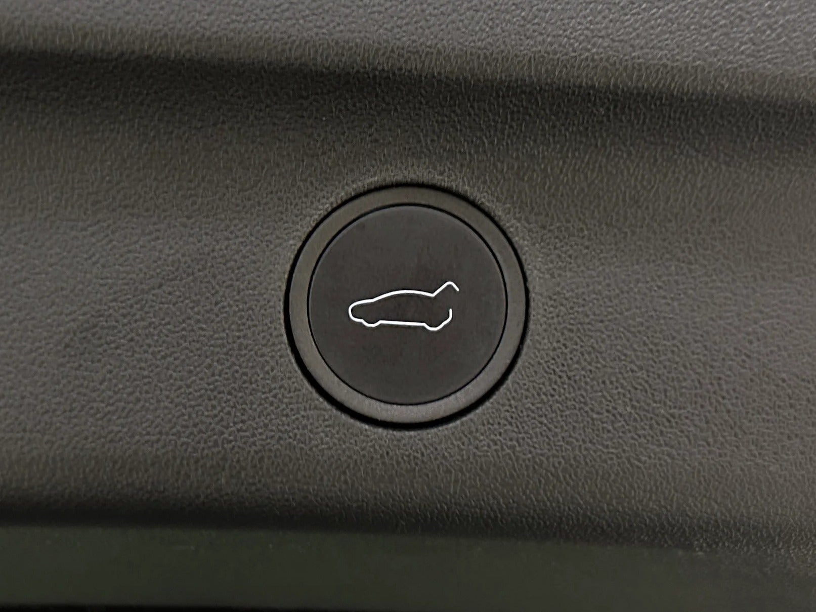 Used 2024 Tesla Model Y Long Range with VIN 7SAYGDEE8RF065657 for sale in Pewaukee, WI