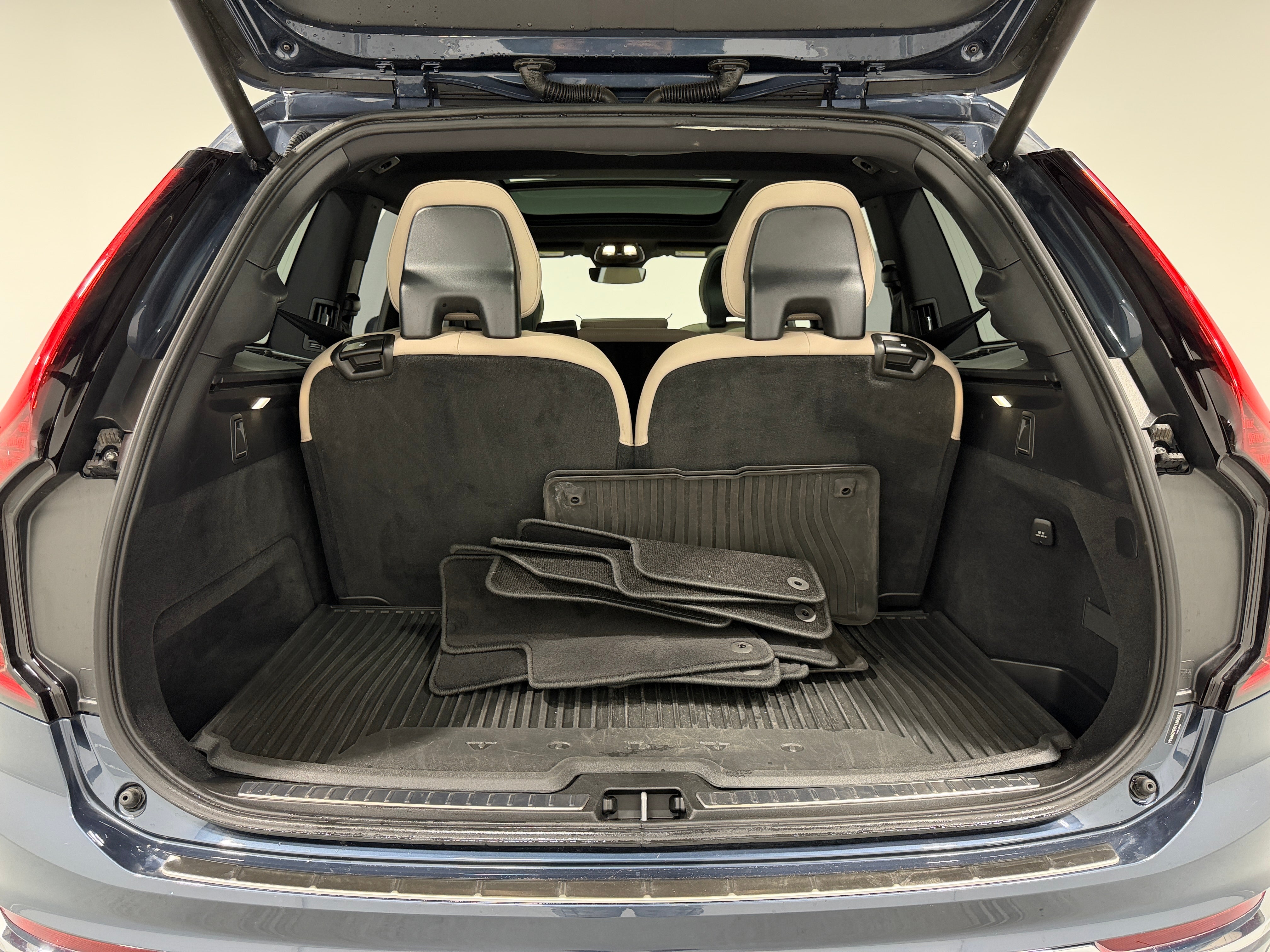 2026 Volvo XC90 Plus