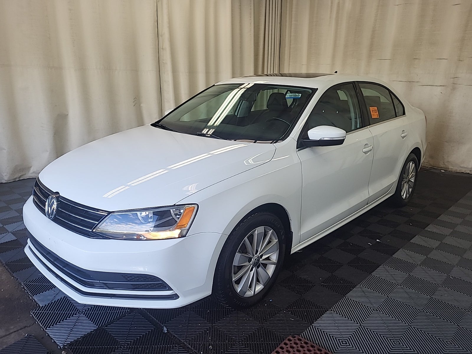 2015 Volkswagen Jetta 2.0l Tdi SE W/Connectivity