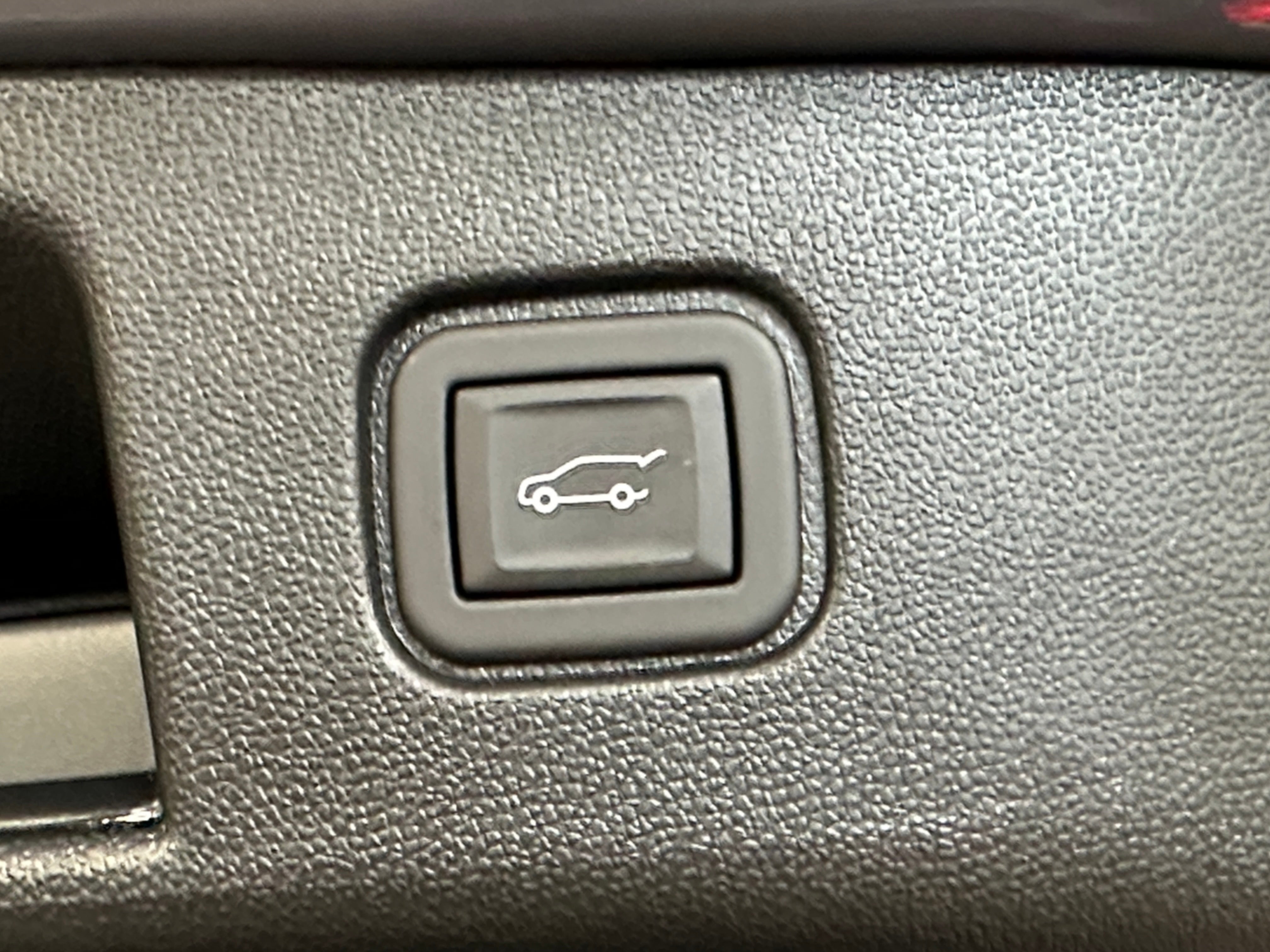 Used 2024 Chevrolet Blazer EV LT with VIN 3GNKDBRJ1RS255547 for sale in Auburn, WA