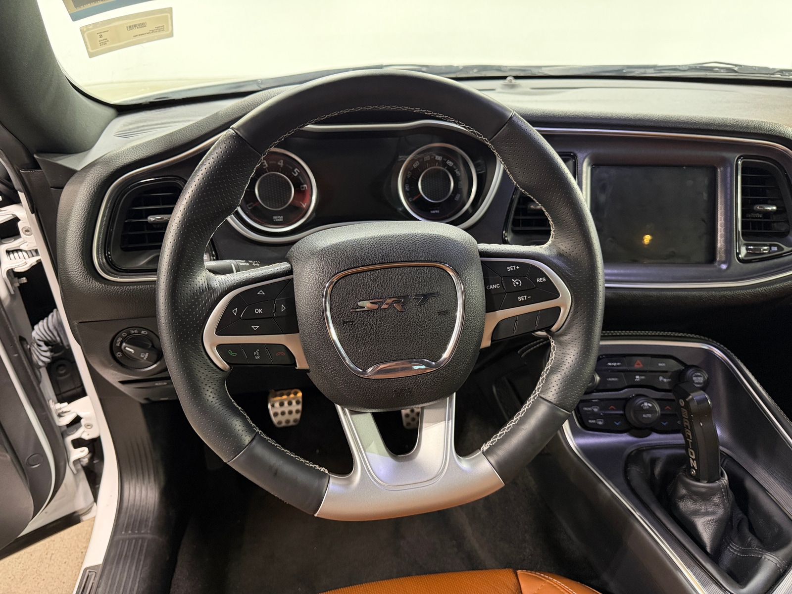 Thumbnail: 2015 Dodge Challenger - 3