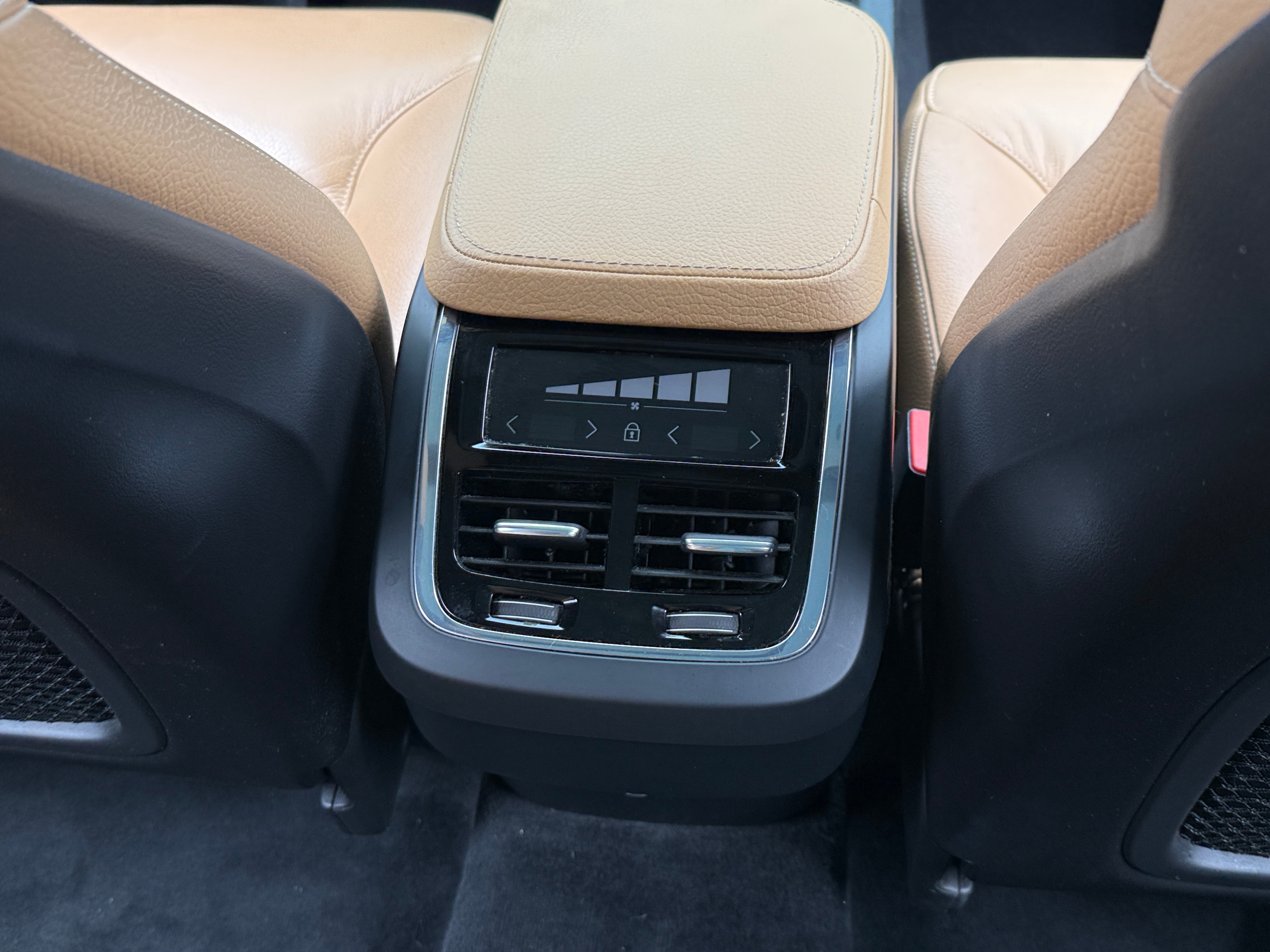 2018 Volvo XC90