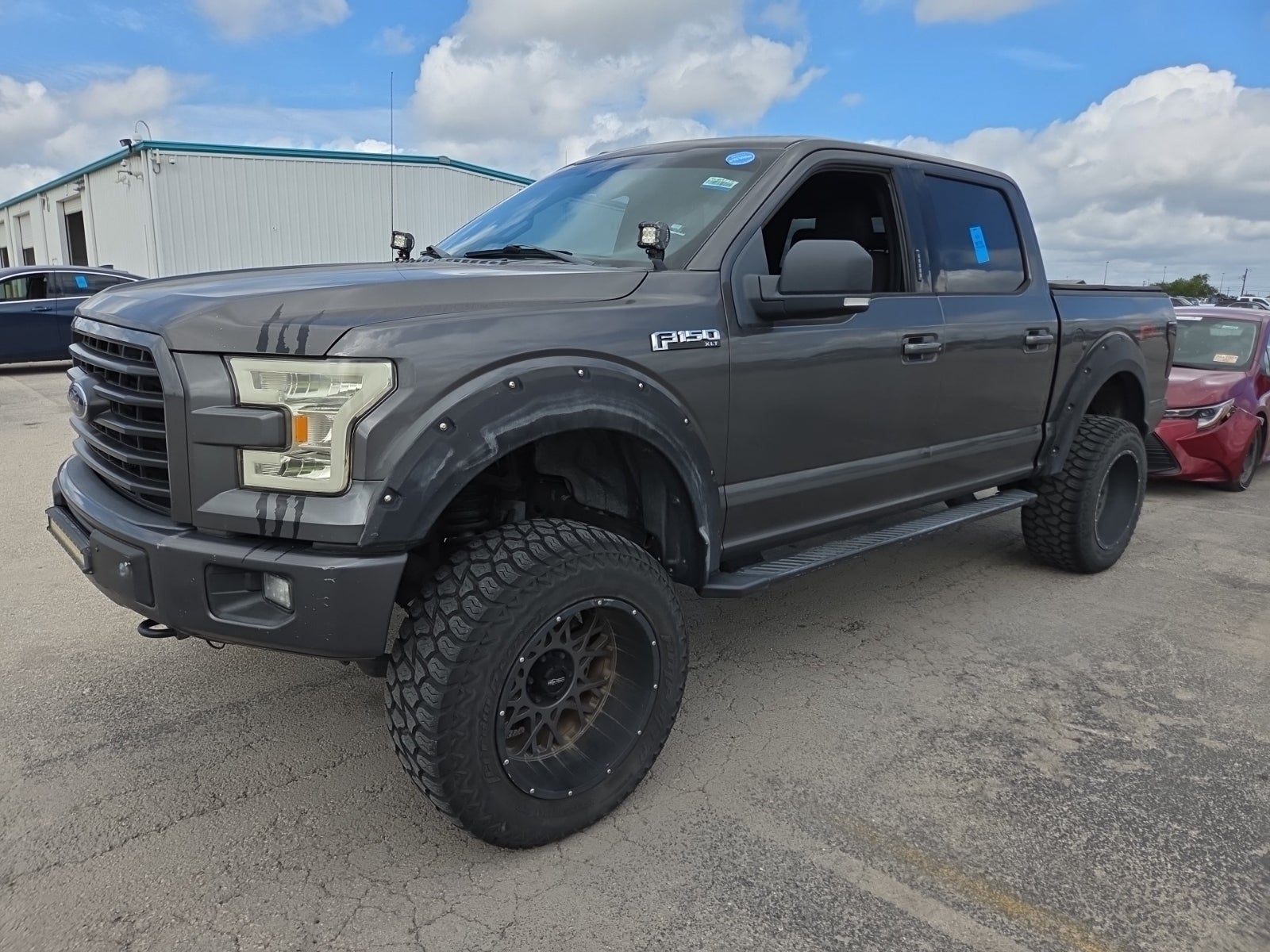 2016 Ford F-150 4WD Supercrew 145" XLT