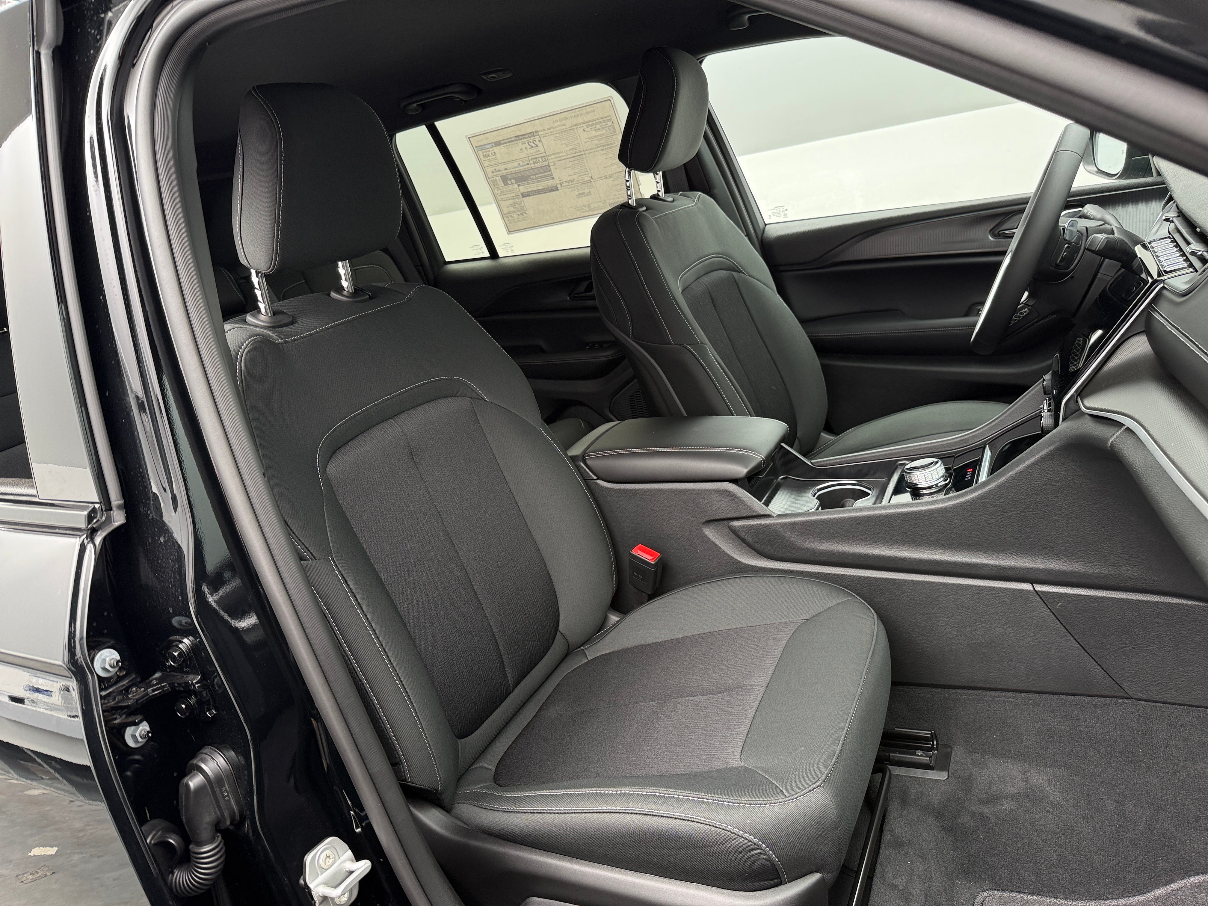 2027 Jeep Grand Cherokee