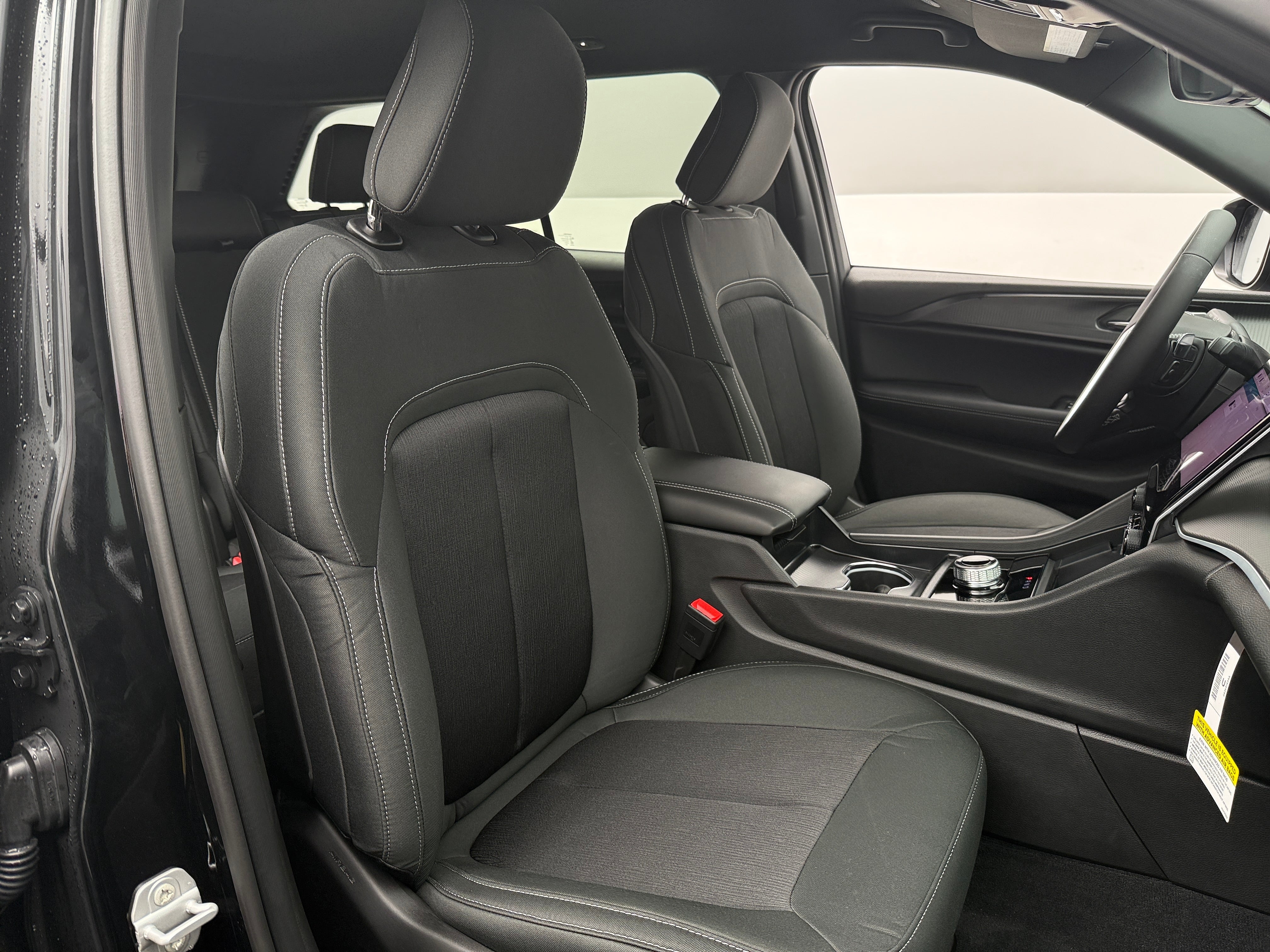 2027 Jeep Grand Cherokee
