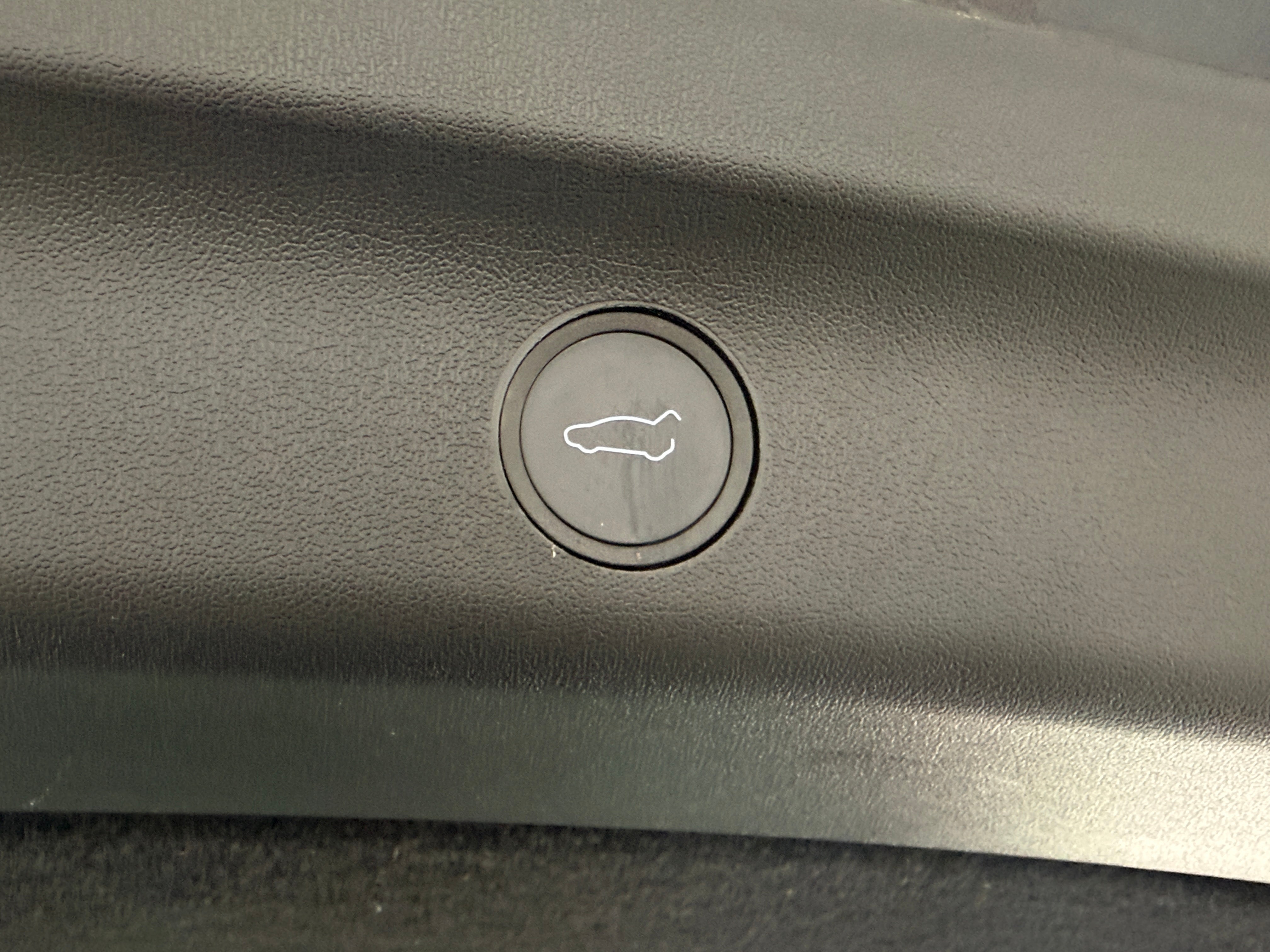 Used 2022 Tesla Model Y Long Range with VIN 7SAYGDEE4NA014051 for sale in Auburn, WA