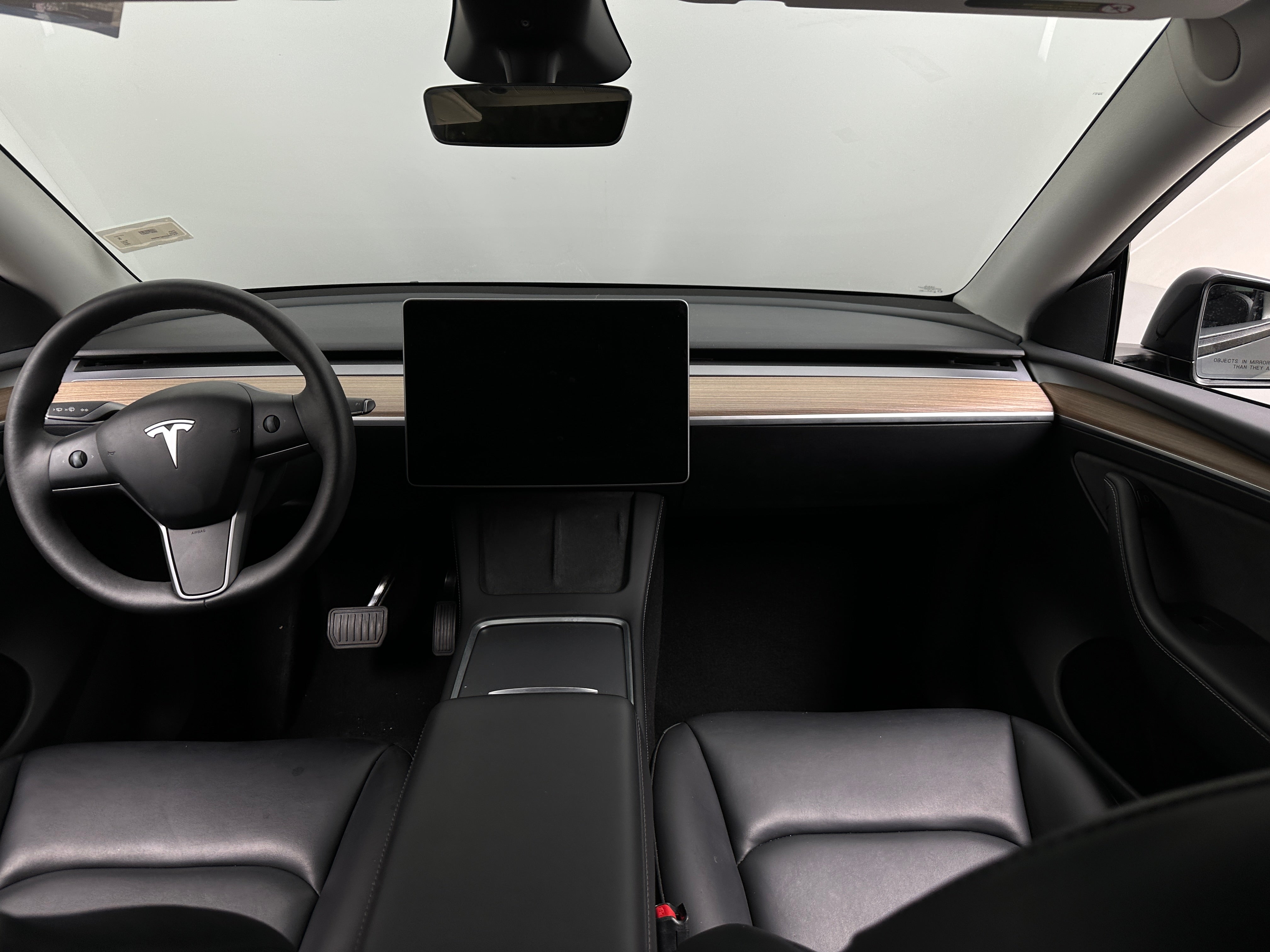 Used 2024 Tesla Model Y Long Range with VIN 7SAYGDED9RF102559 for sale in Oak Creek, WI