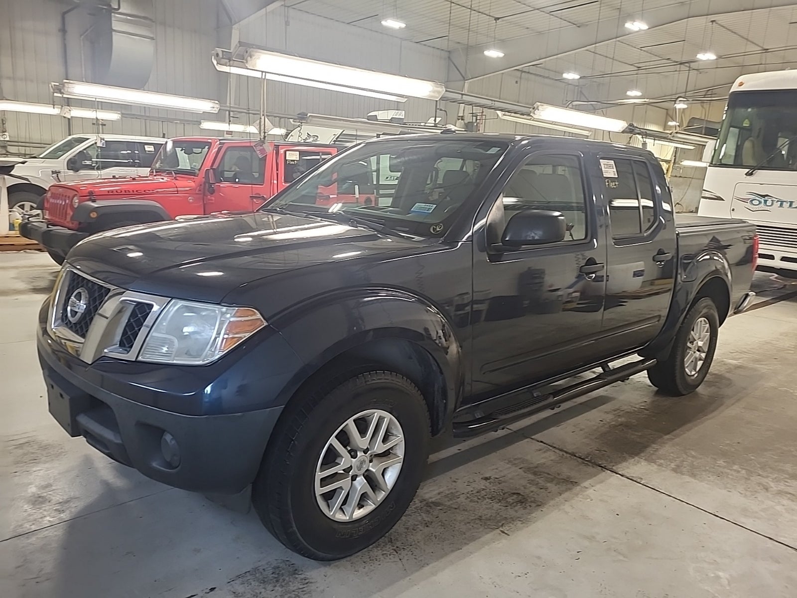2016 Nissan Frontier 4WD Crew Cab SWB Auto SV