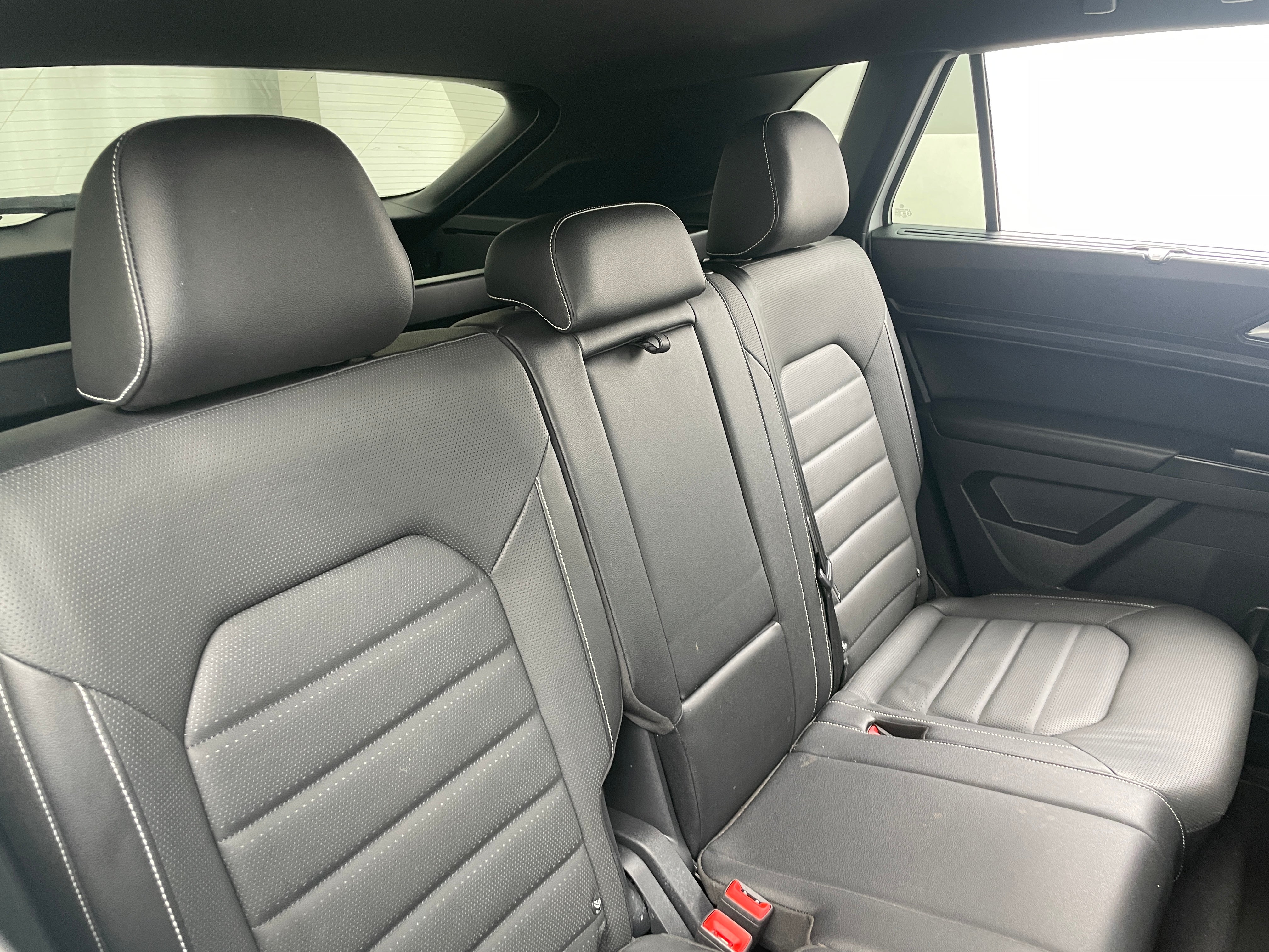 2020 Volkswagen Atlas Cross Sport SEL Premium R-Line
