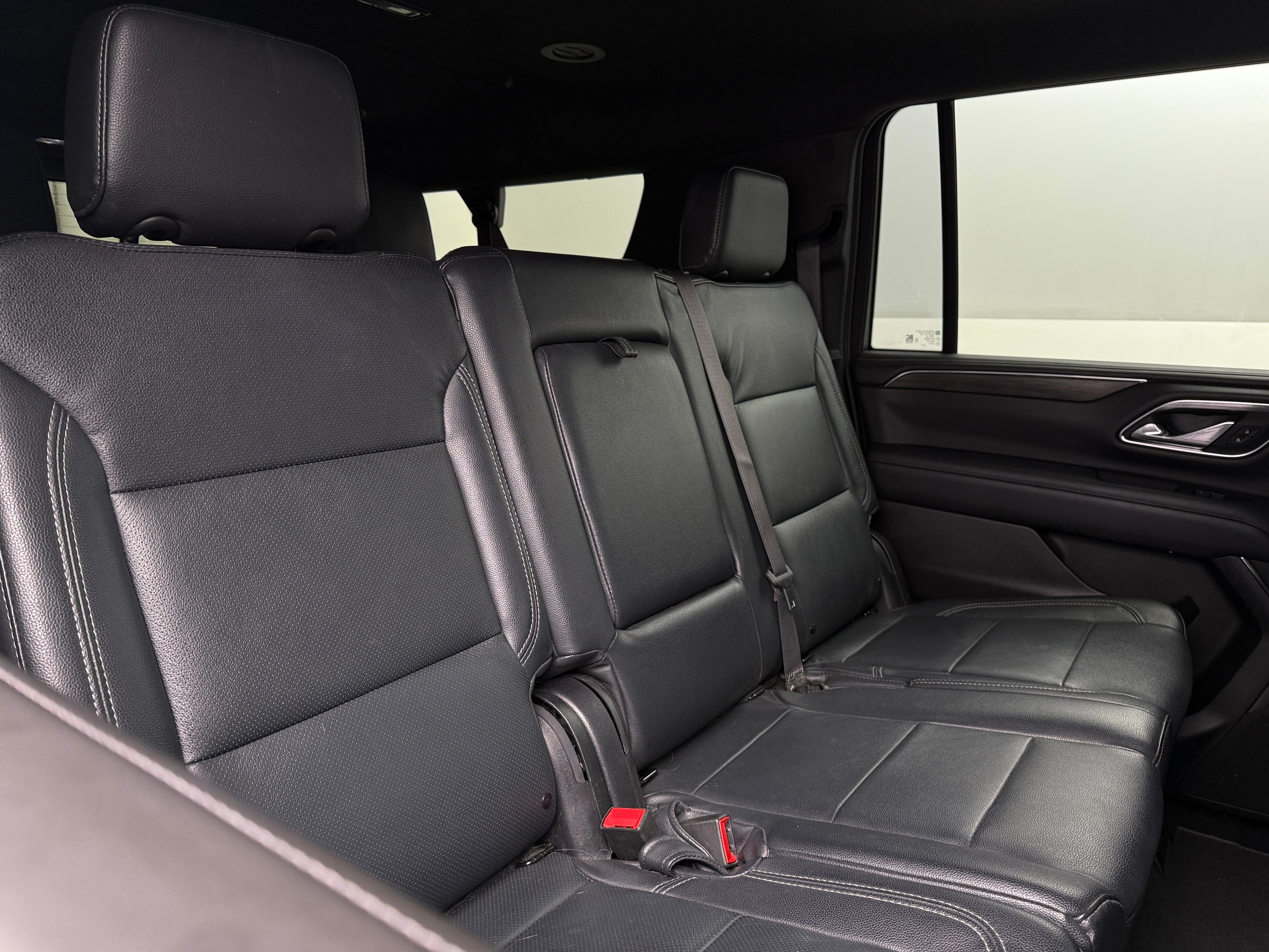 2023 Chevrolet Suburban LS