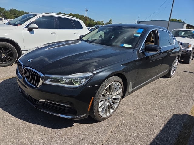 2016 BMW 750i