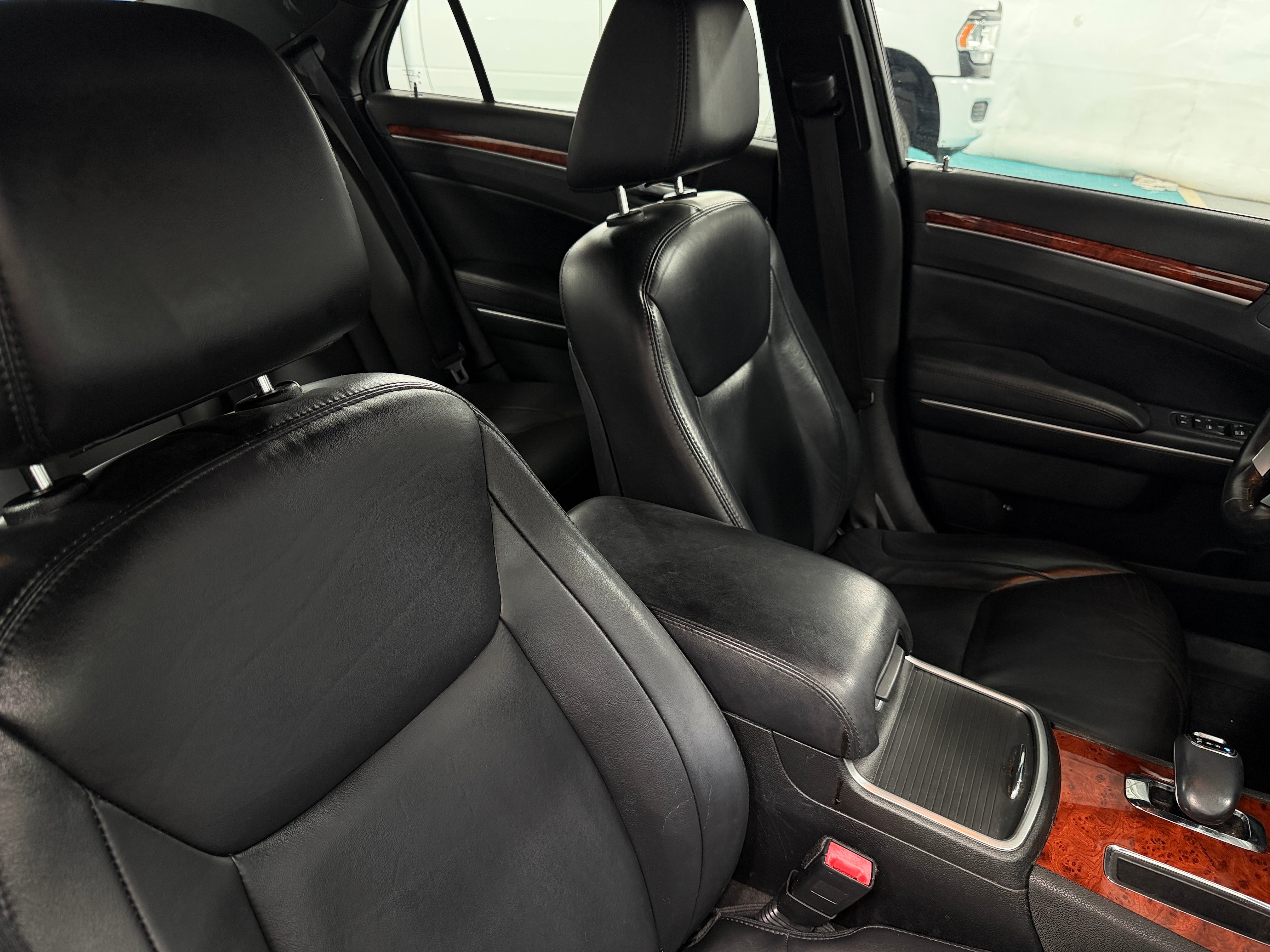2012 Chrysler 300 Limited