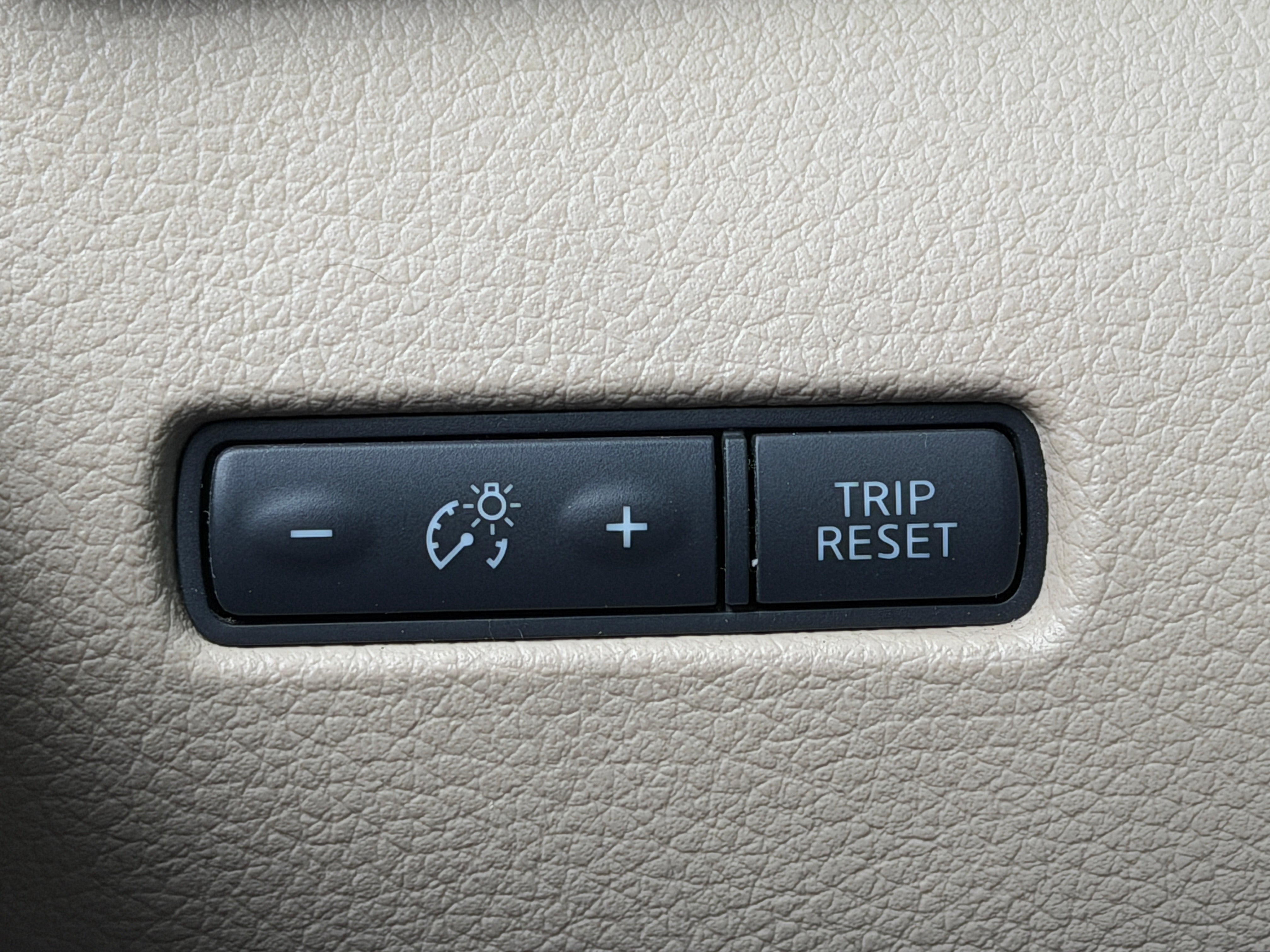 2018 Nissan Rogue SV - Photo 11