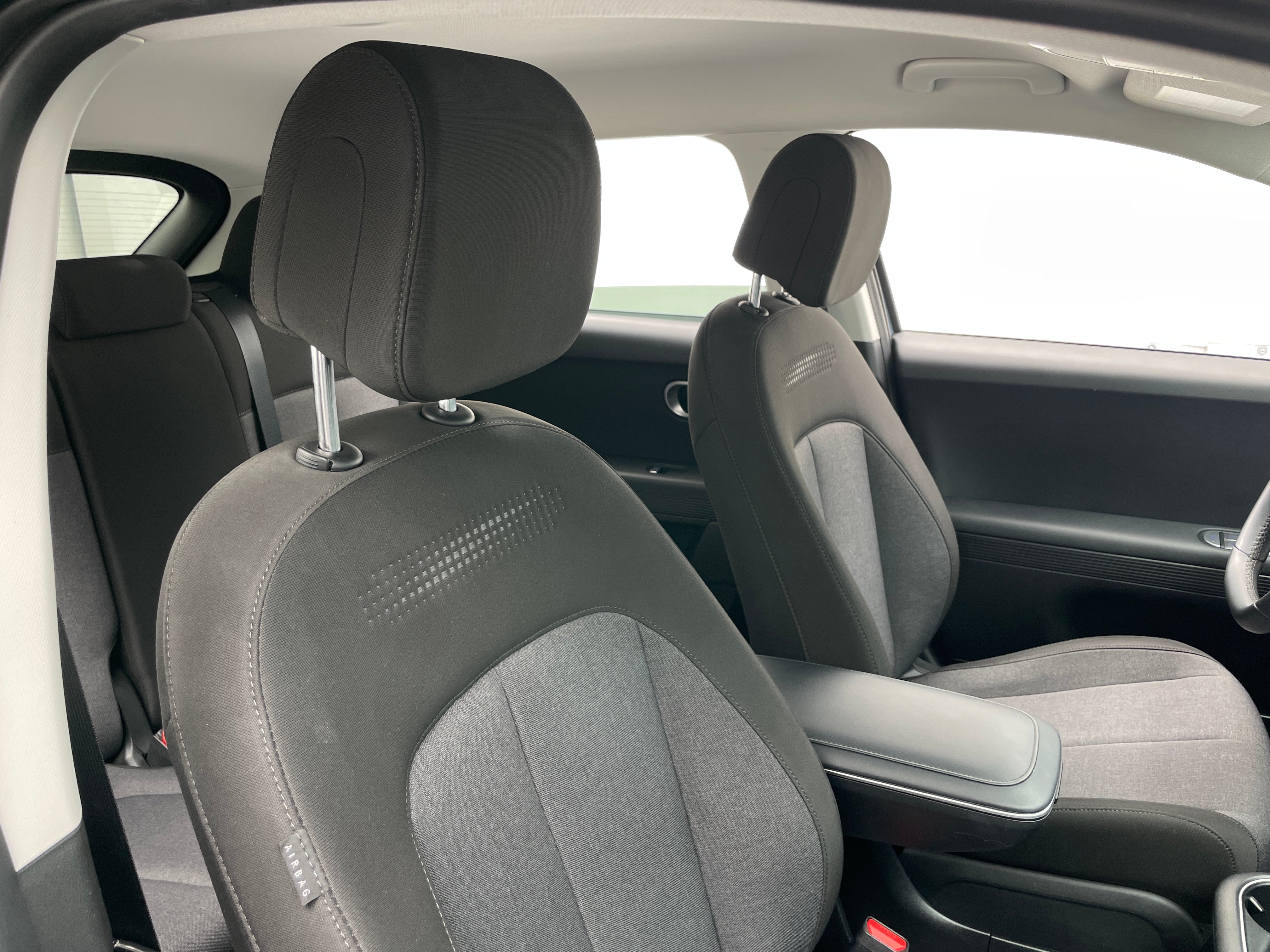 2024 Hyundai IONIQ 5 SE