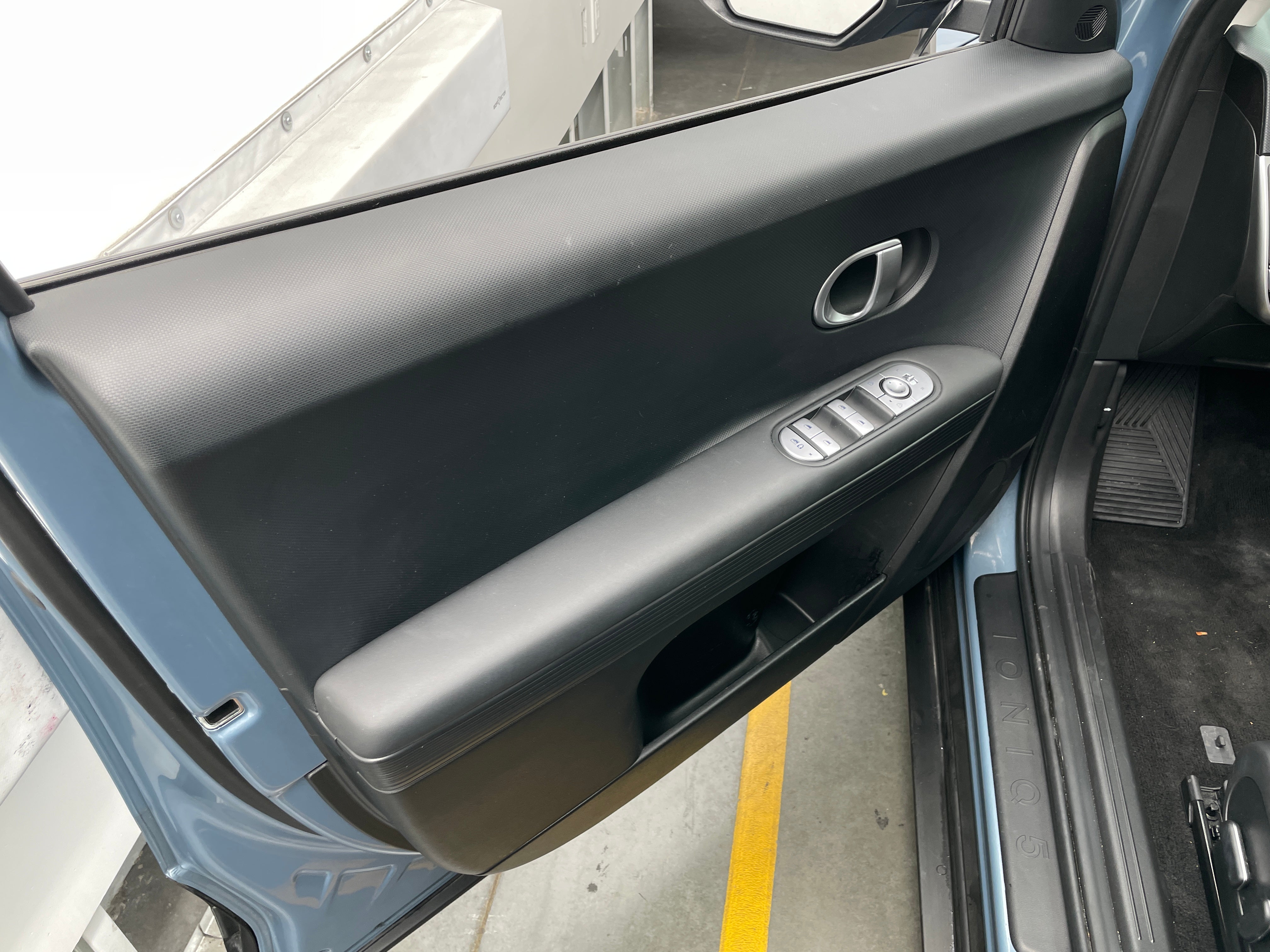 Used 2024 Hyundai IONIQ 5 SE with VIN KM8KMDDF7RU300638 for sale in Pewaukee, WI