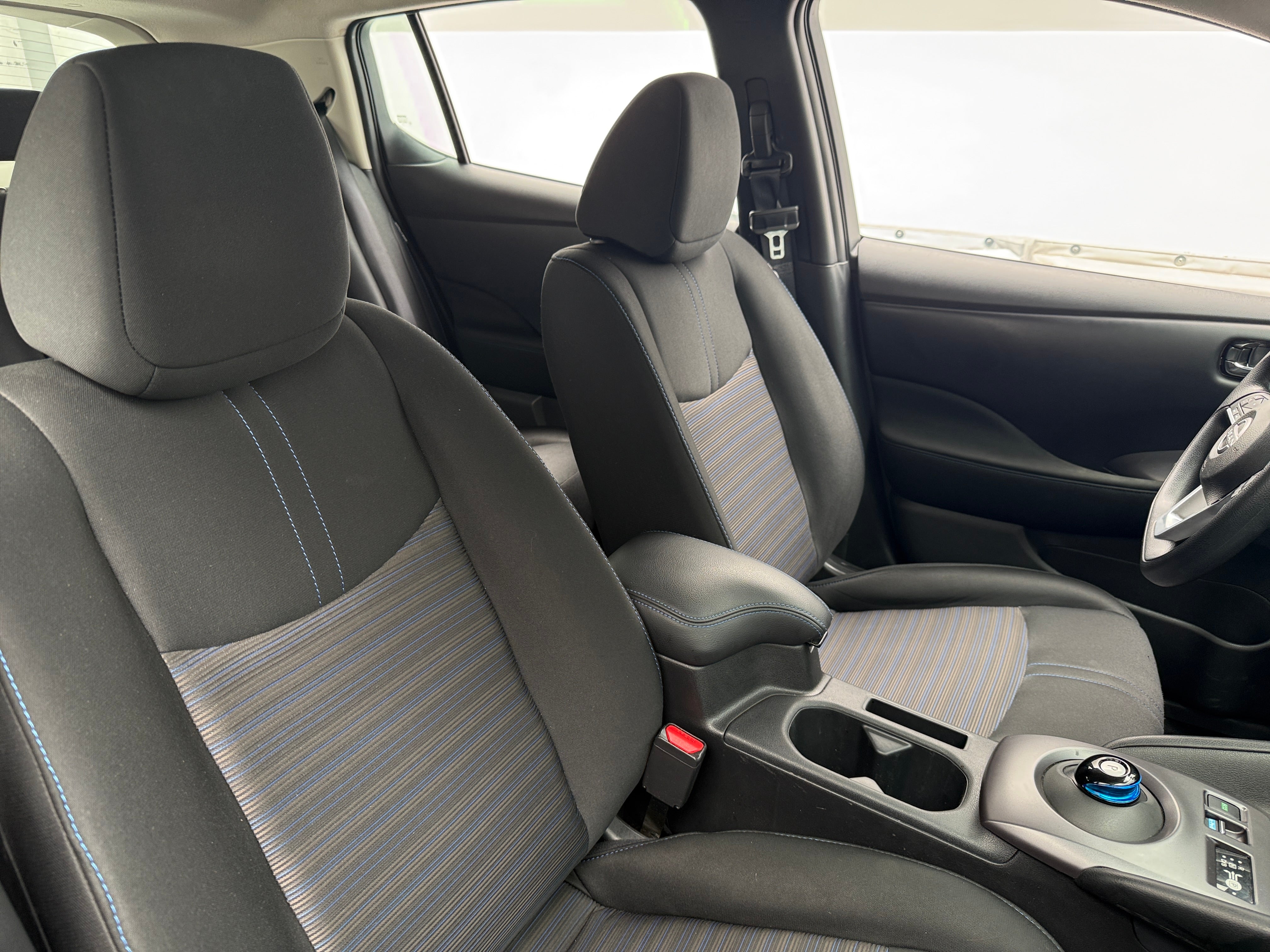 2025 Nissan Leaf S