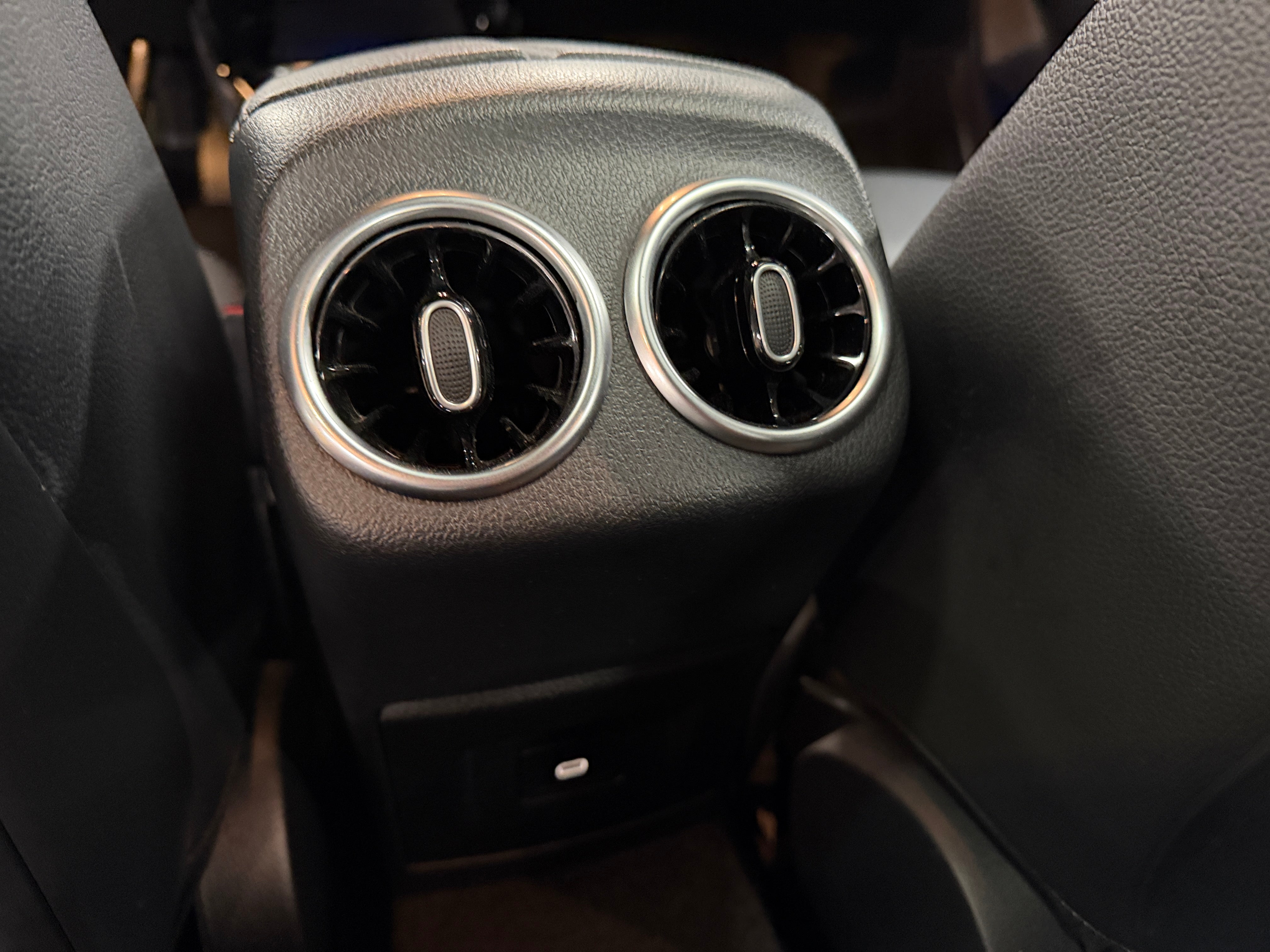 2025 Mercedes-Benz CLA