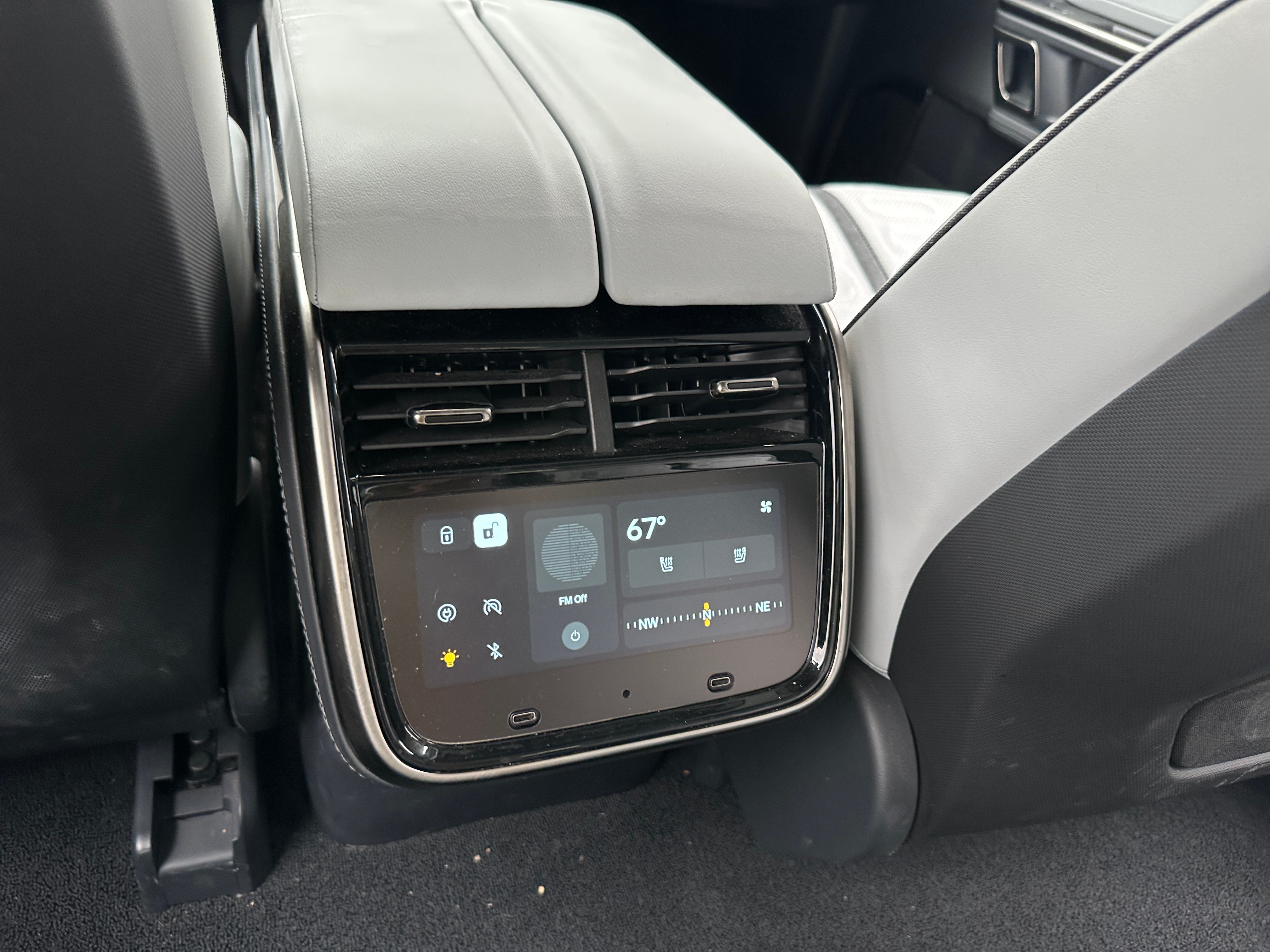 2022 Rivian R1T Adventure