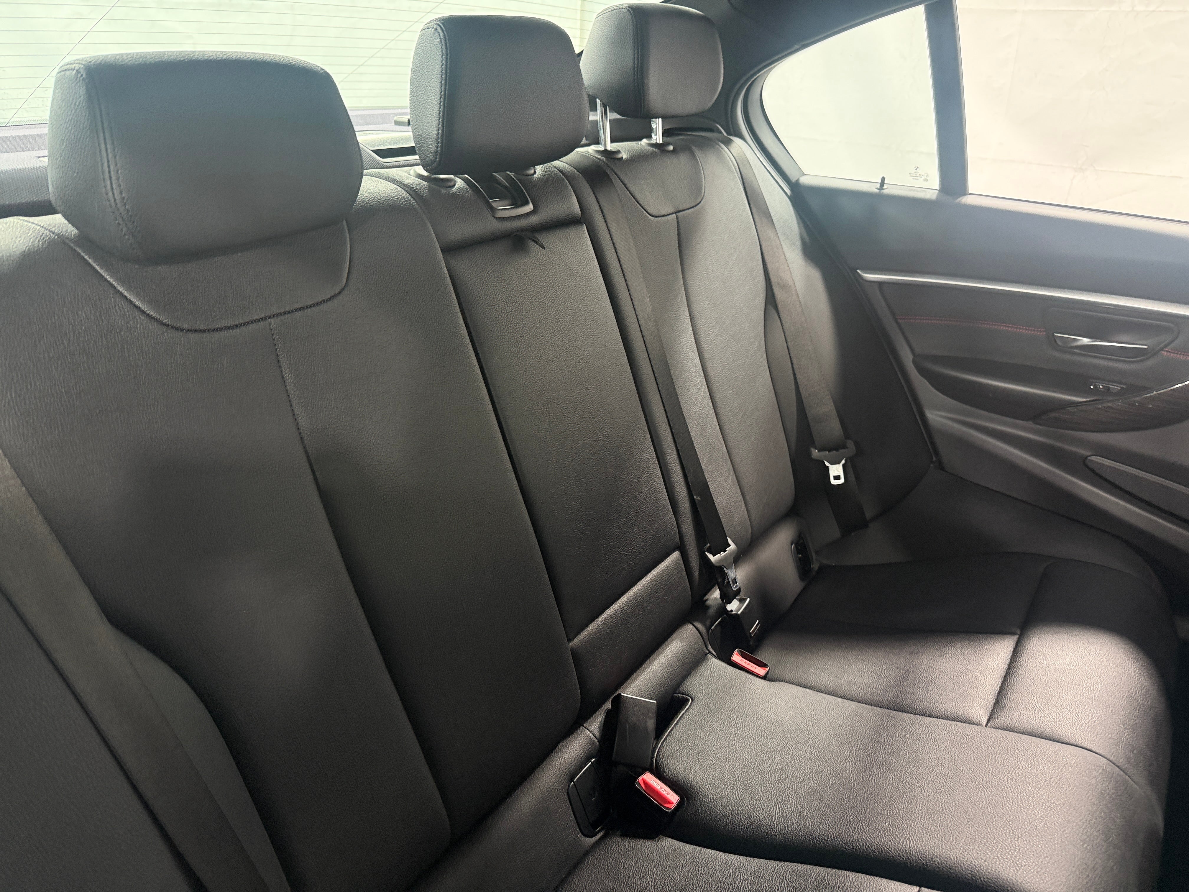 2018 BMW 3 Series 330i