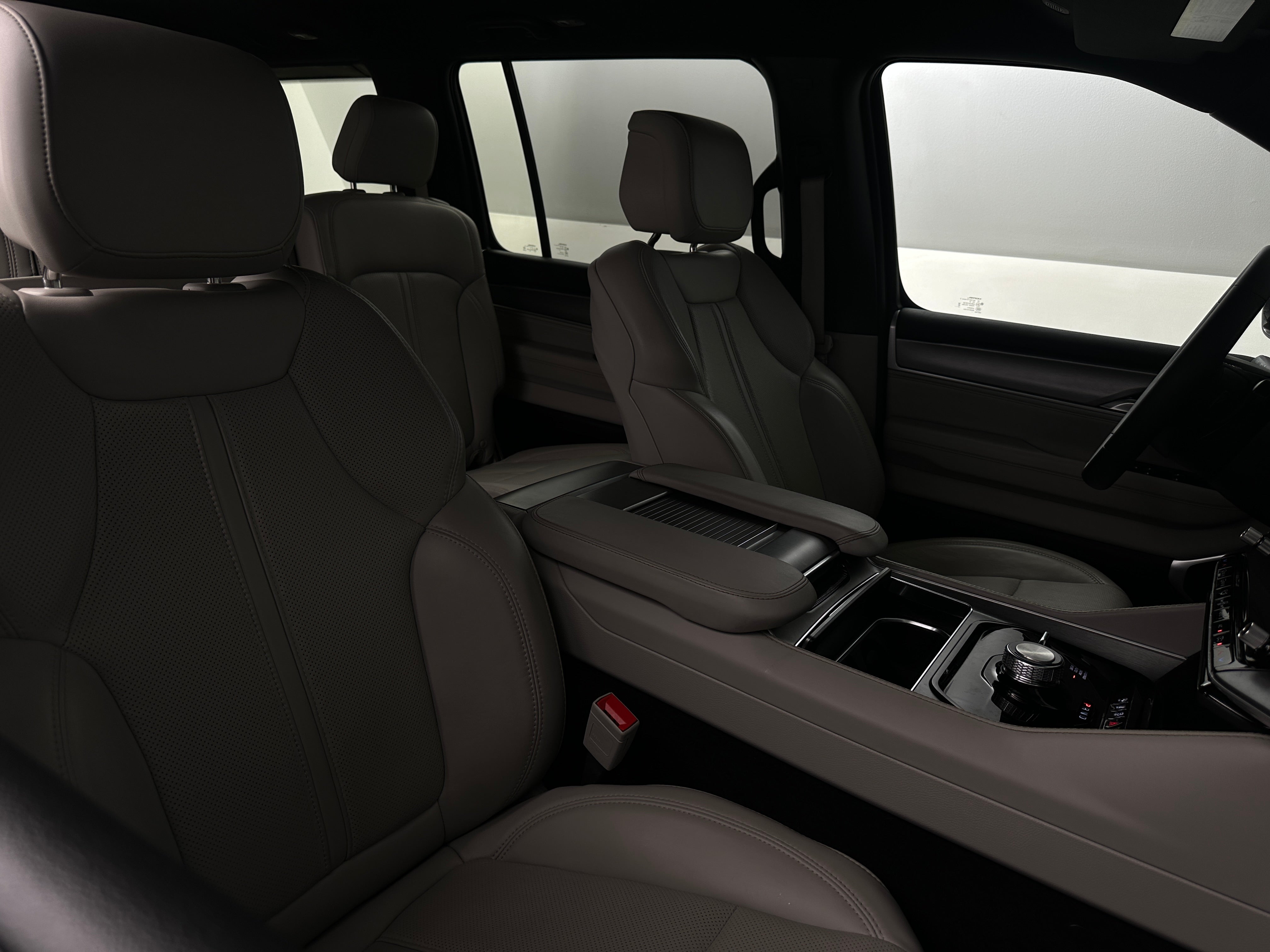 2025 Jeep Wagoneer