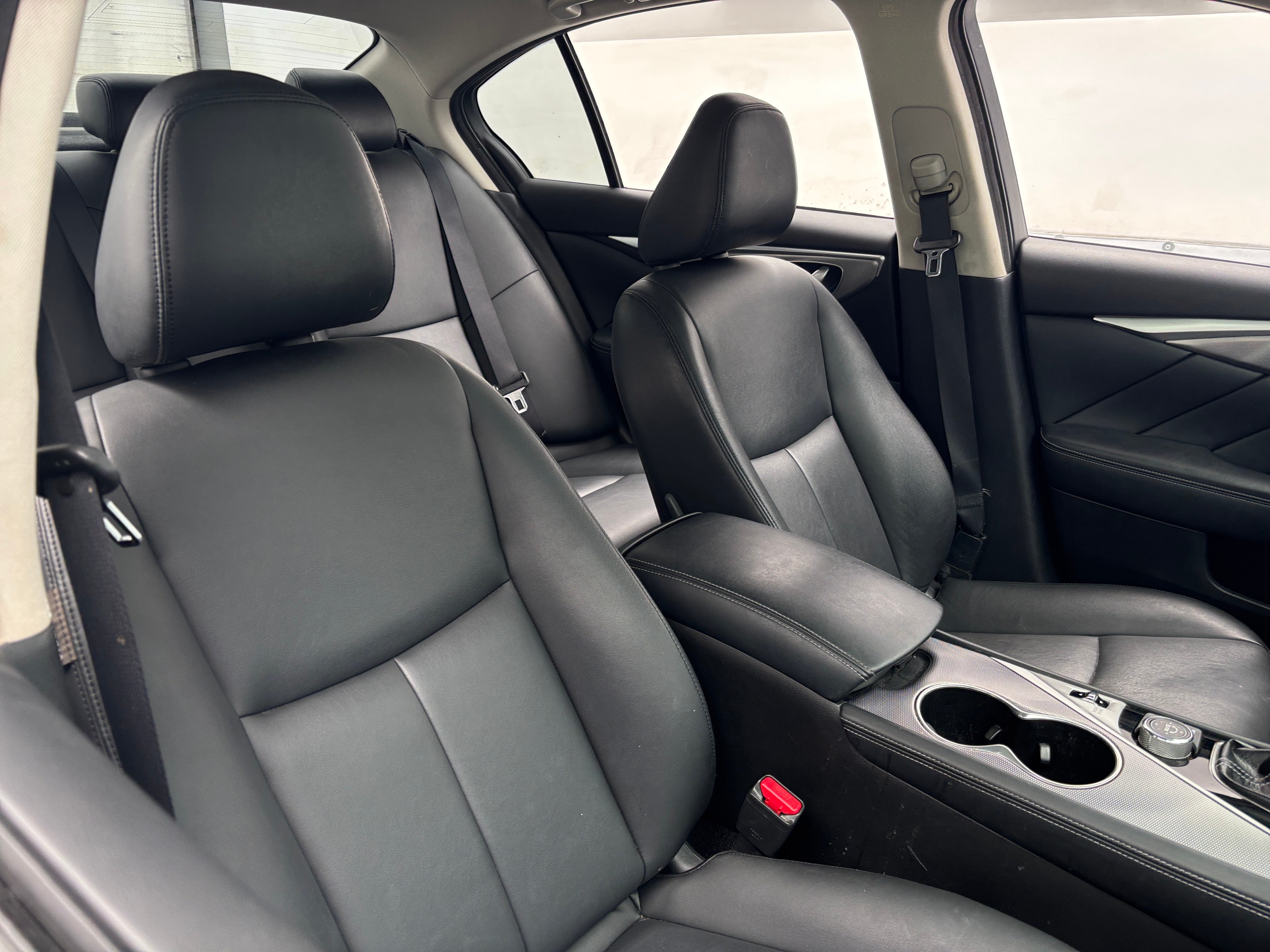 2015 INFINITI Q50 Premium
