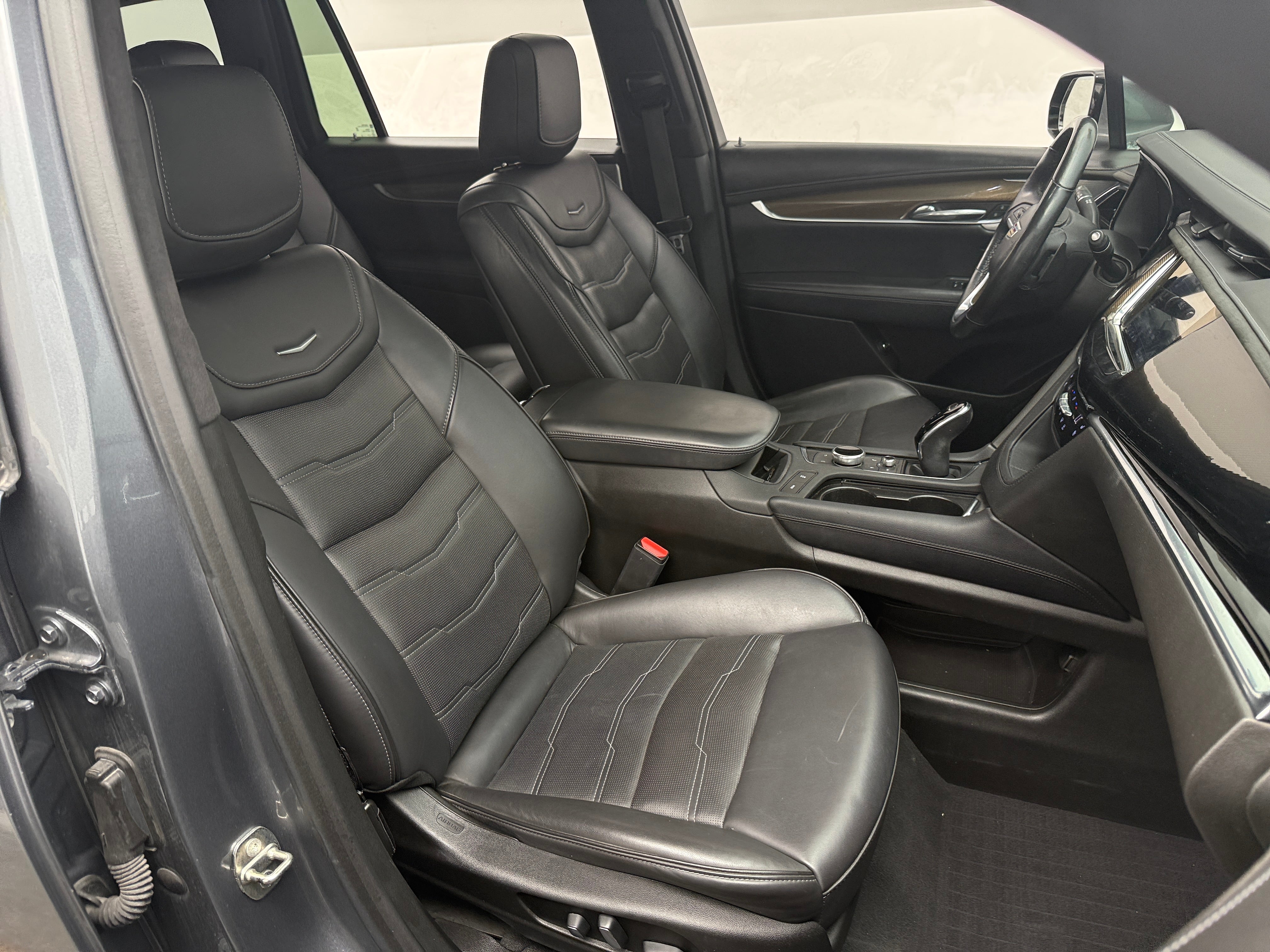 2021 Cadillac XT6