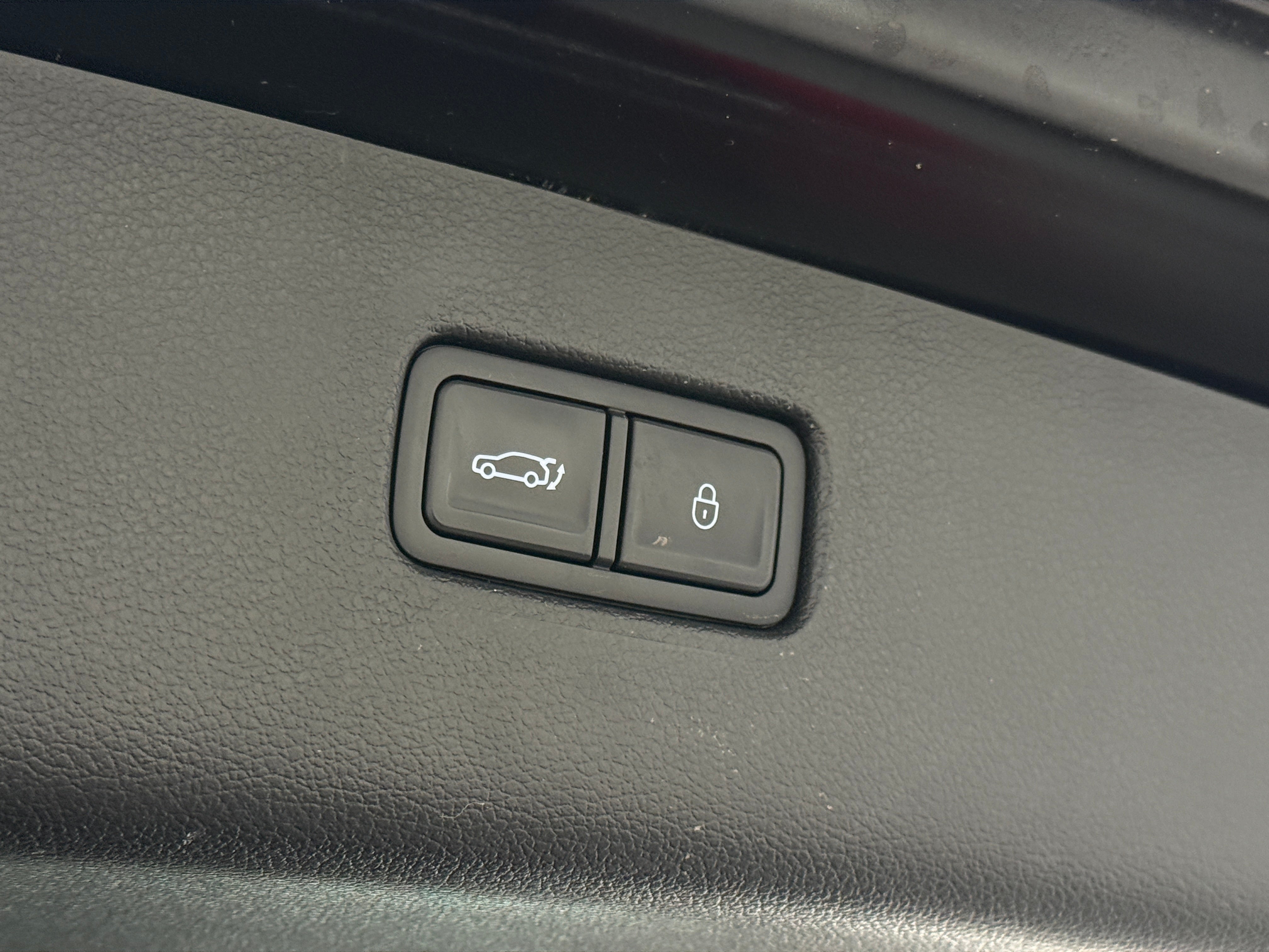 2024 GENESIS GV80
