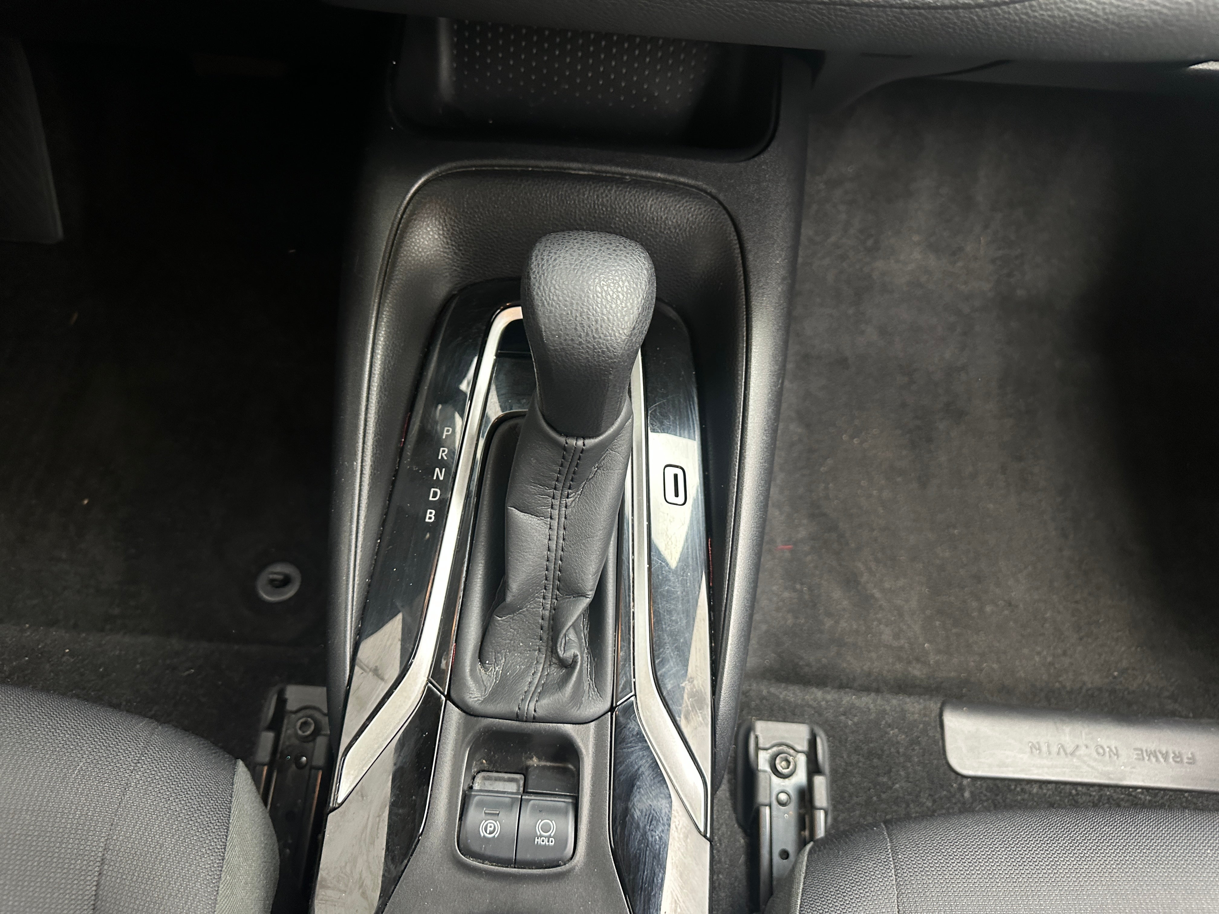Used 2020 Toyota Corolla LE with VIN JTDEPRAE0LJ017329 for sale in Pewaukee, WI