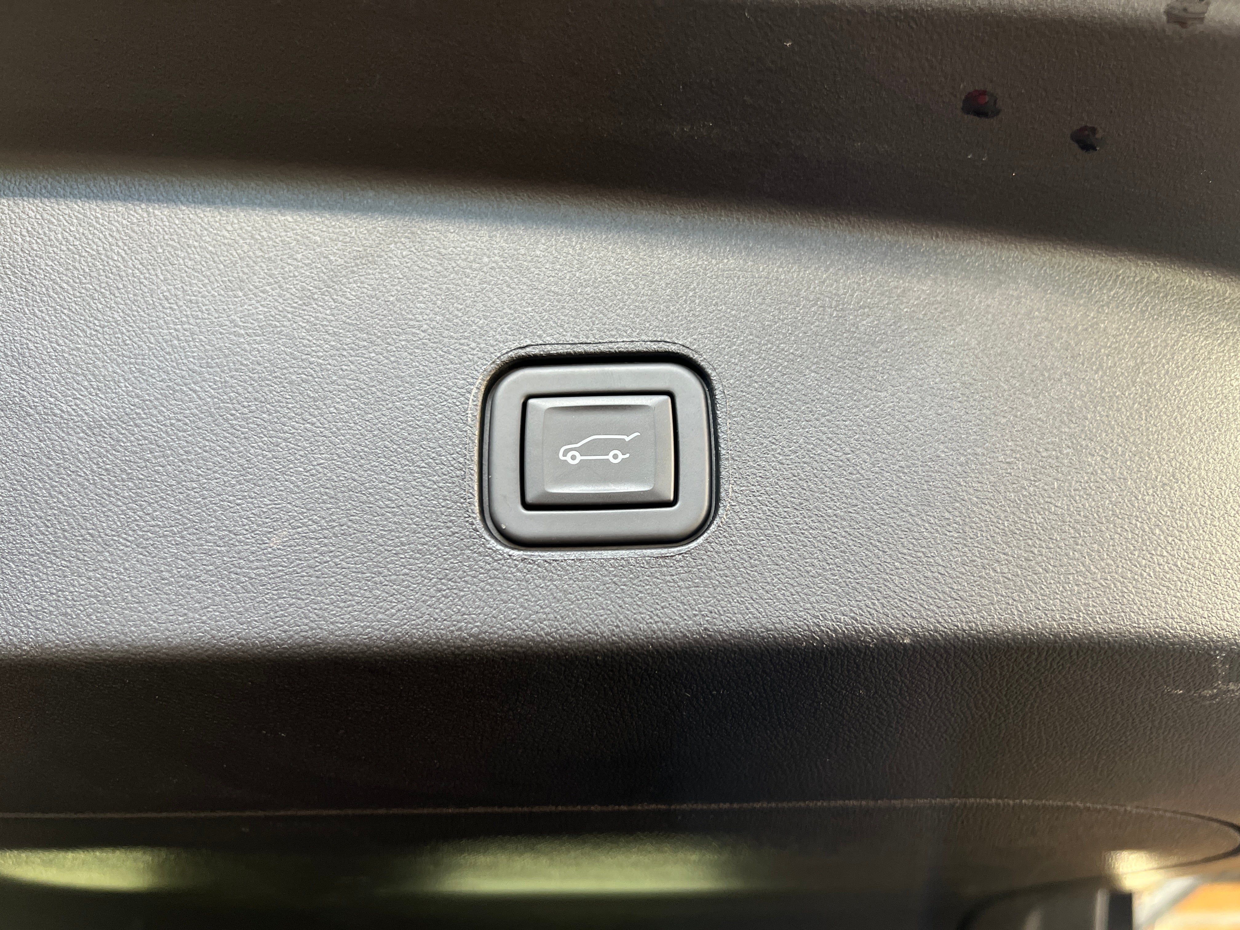 Used 2024 Cadillac LYRIQ Luxury 1 with VIN 1GYKPPRL4RZ127170 for sale in Auburn, WA