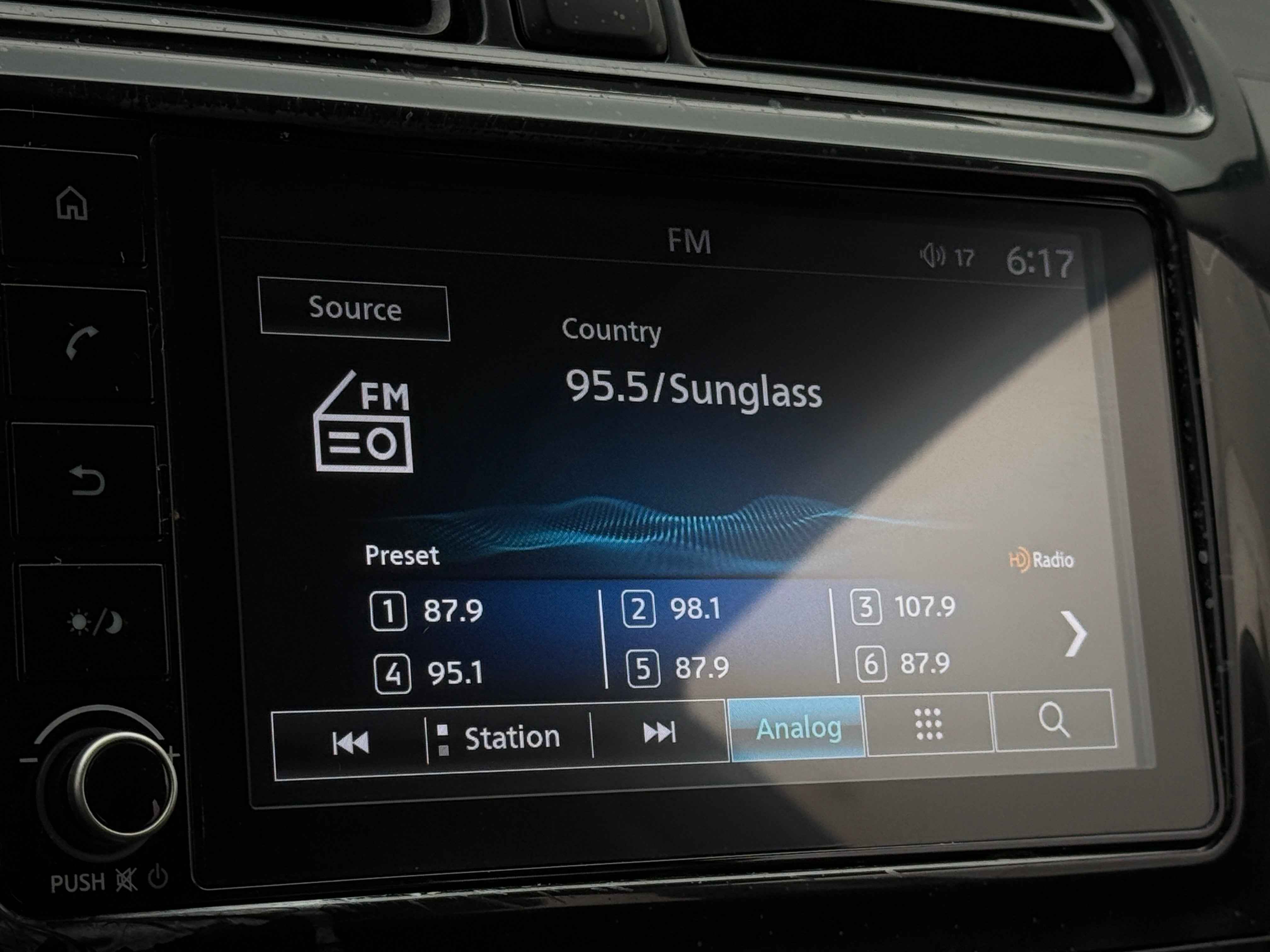 2021 Mitsubishi Mirage ES - Photo 10