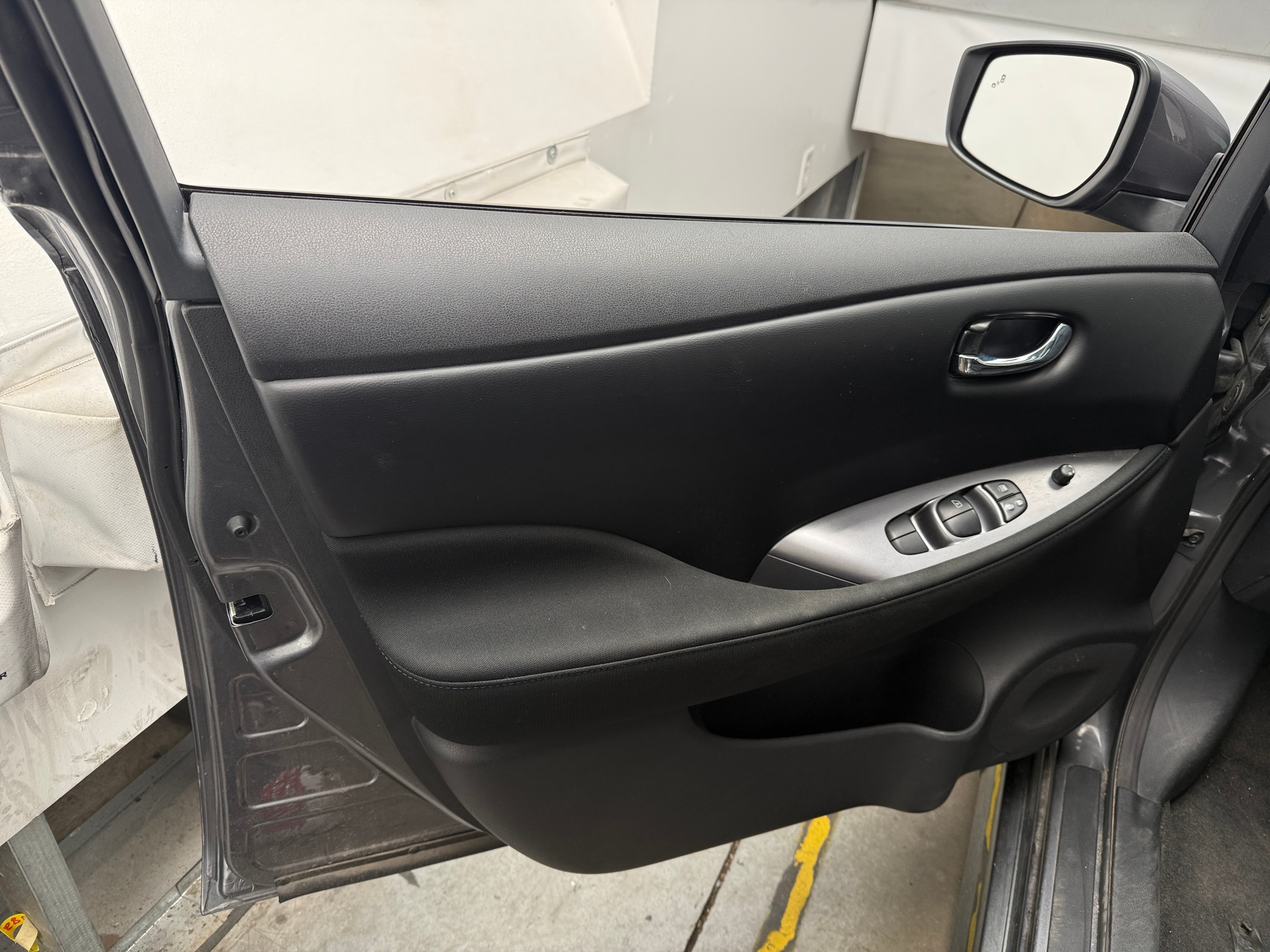 Used 2025 Nissan Leaf S with VIN 1N4AZ1BV4SC560801 for sale in Auburn, WA