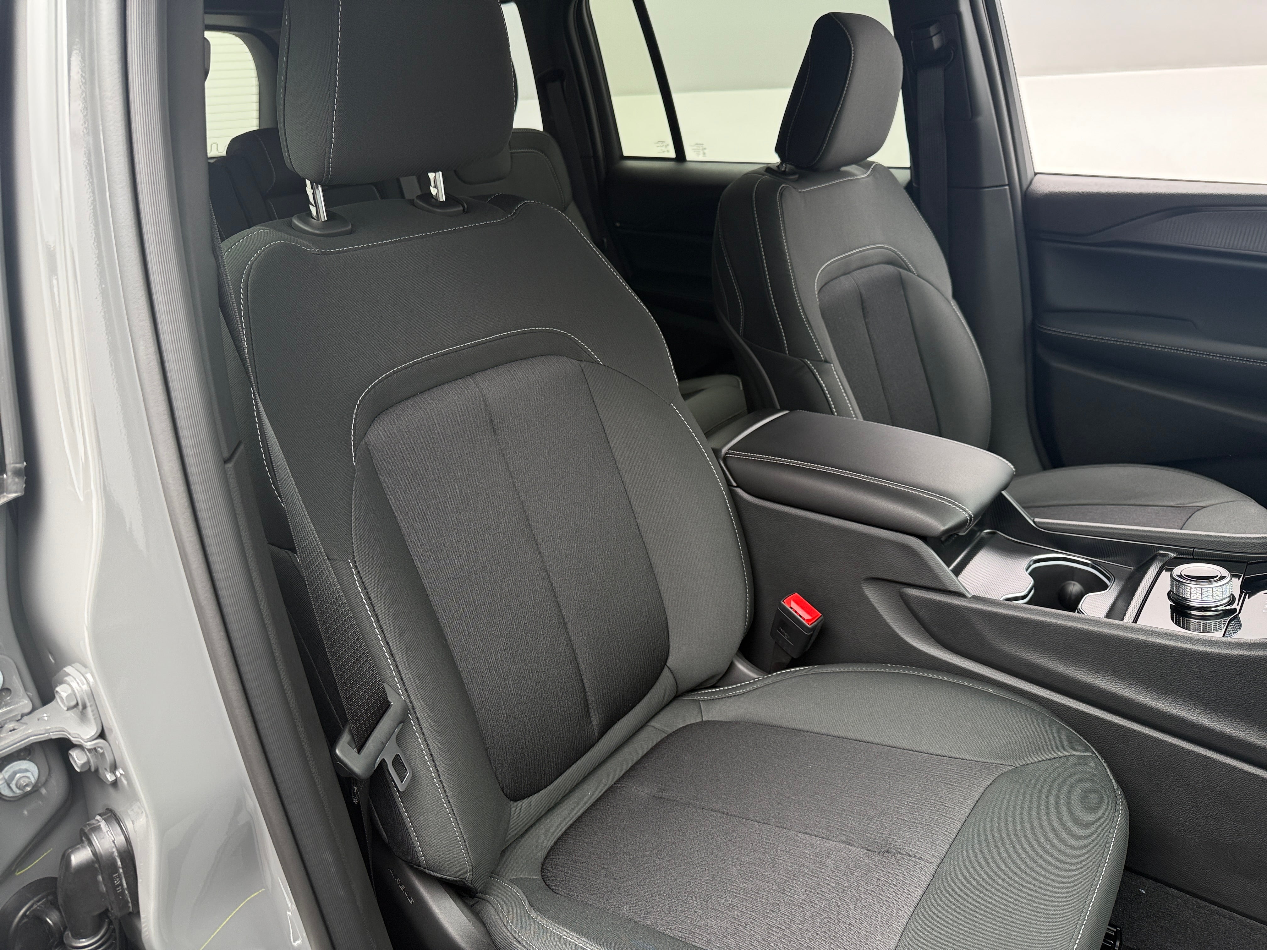 2027 Jeep Grand Cherokee