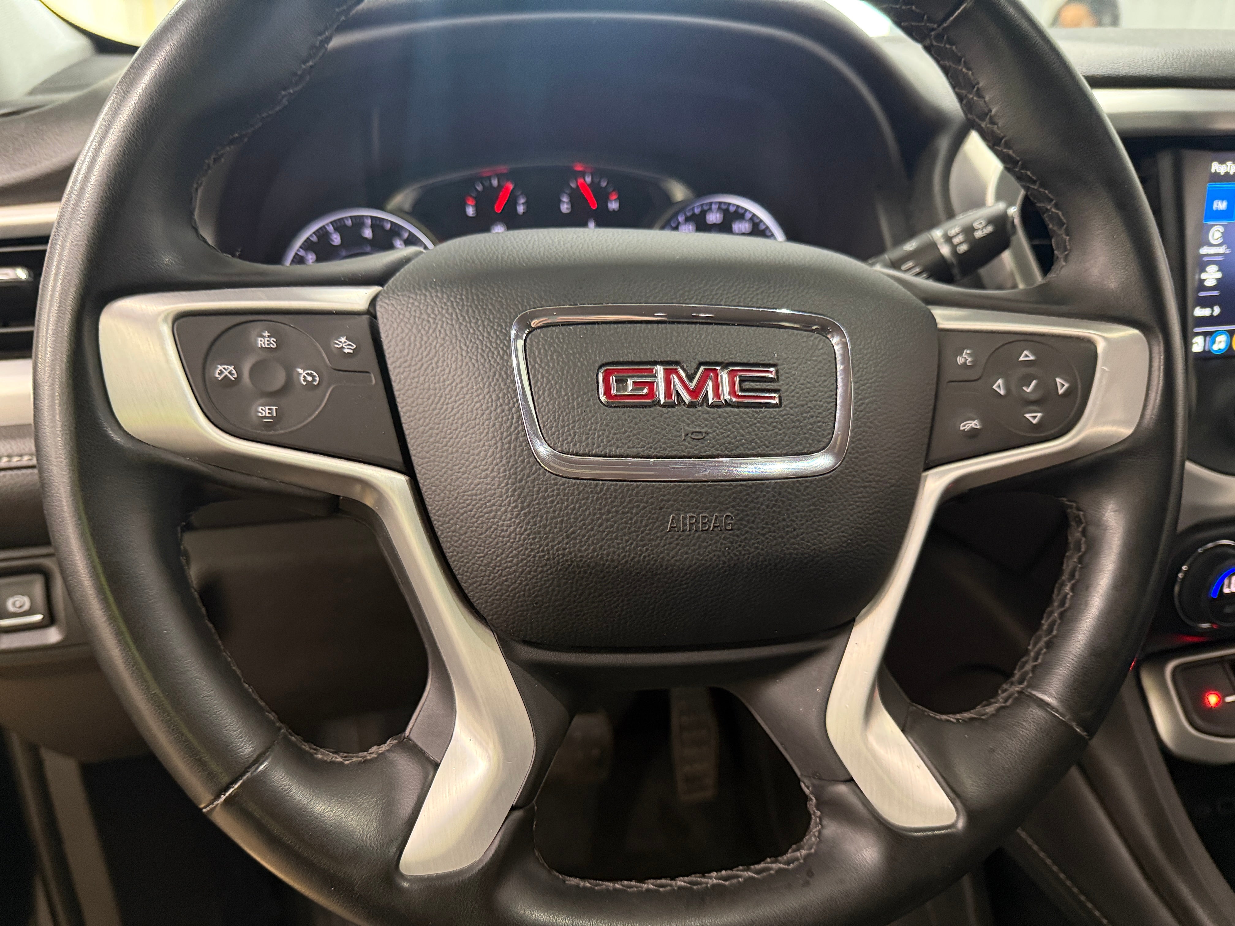 2023 GMC Acadia