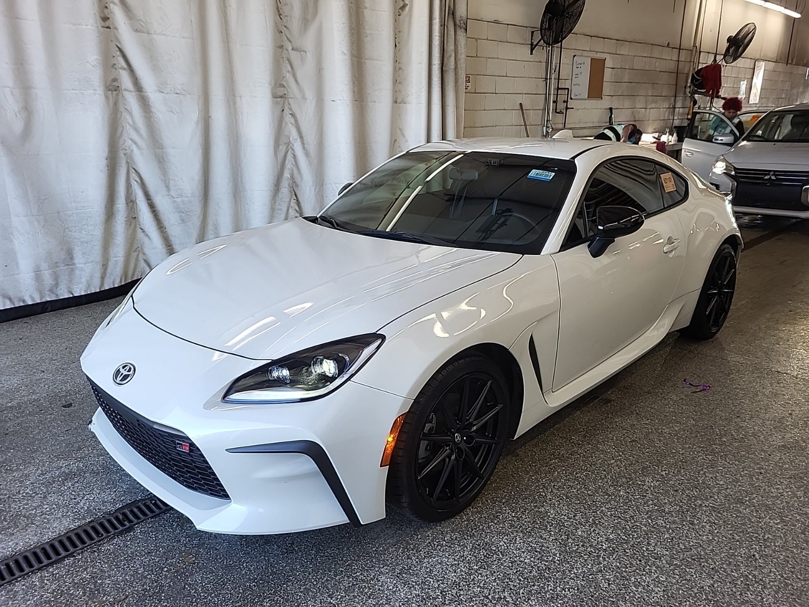 2025 Toyota GR86 Premium