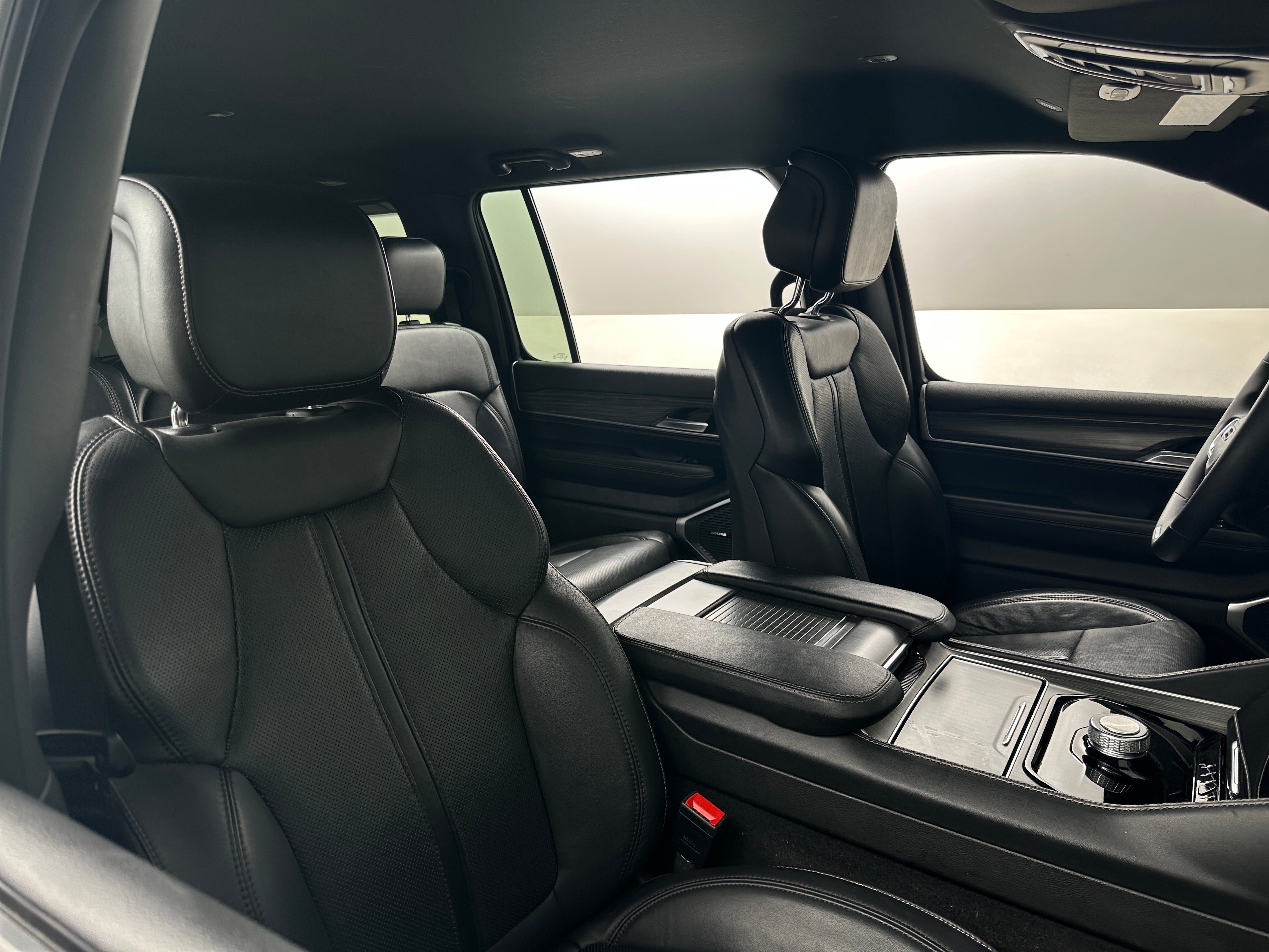 2024 Jeep Wagoneer