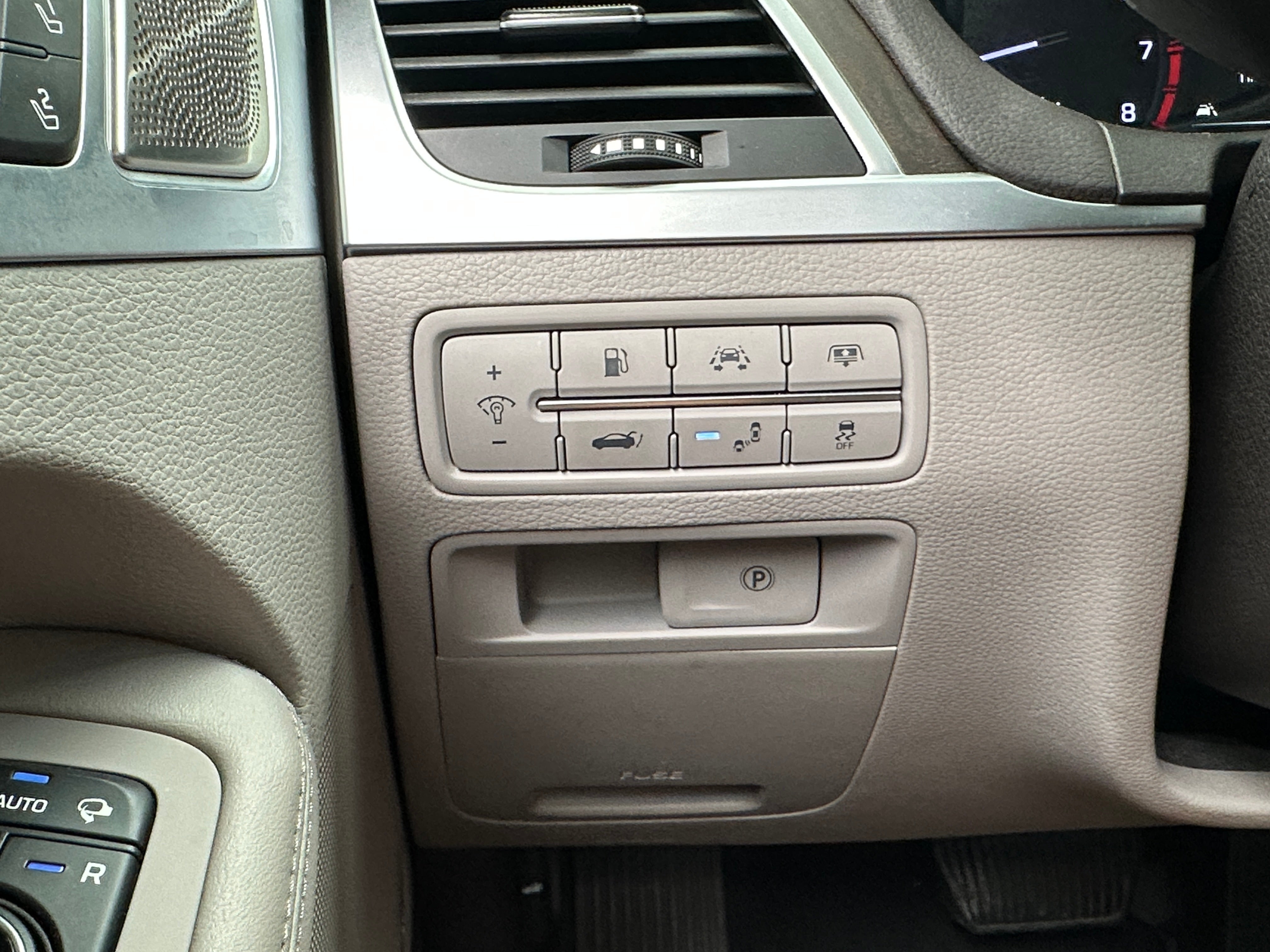 2019 GENESIS G80 Base - Photo 13