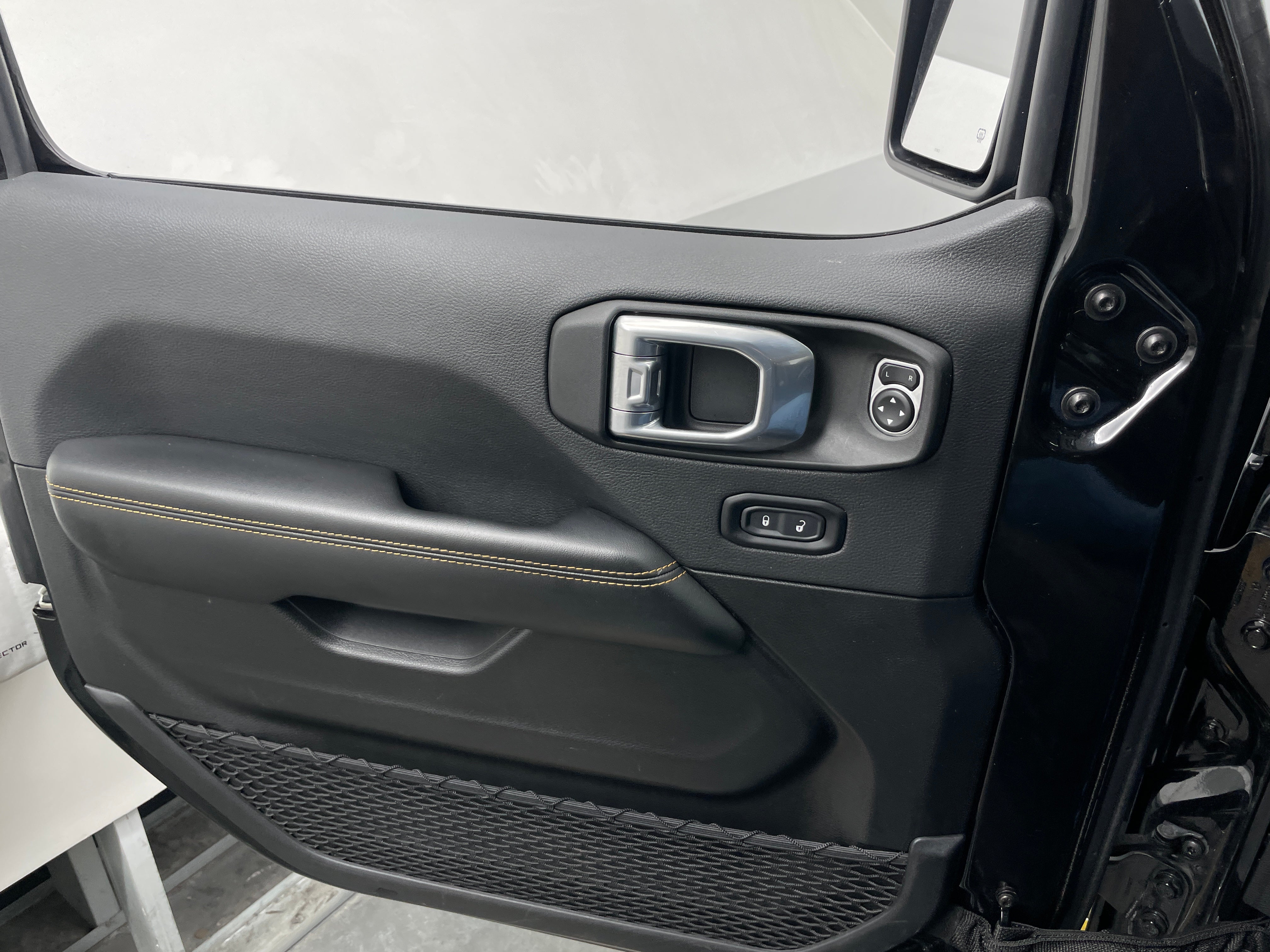2025 Jeep Wrangler 4-Door Sahara