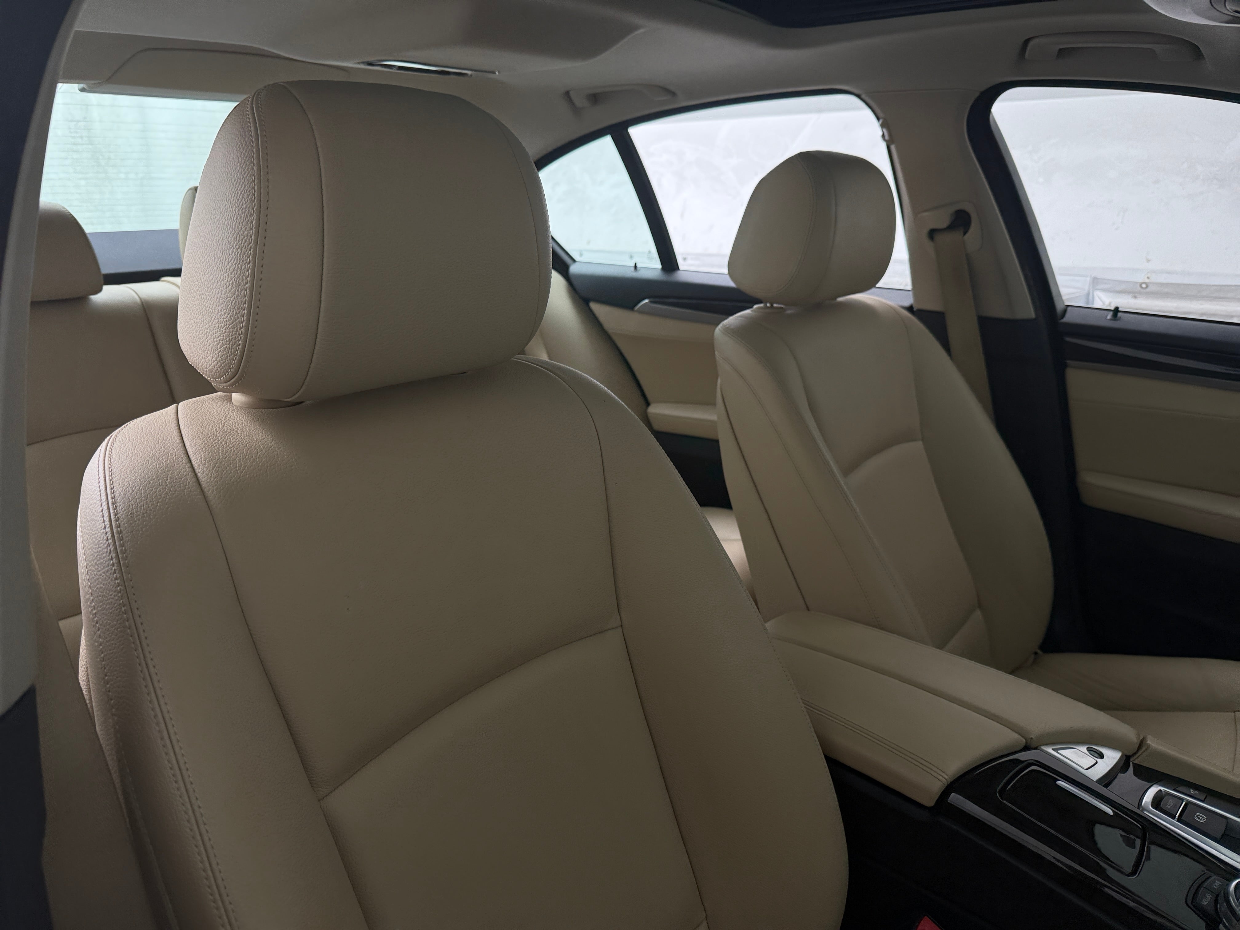 2016 BMW 5 Series 528i