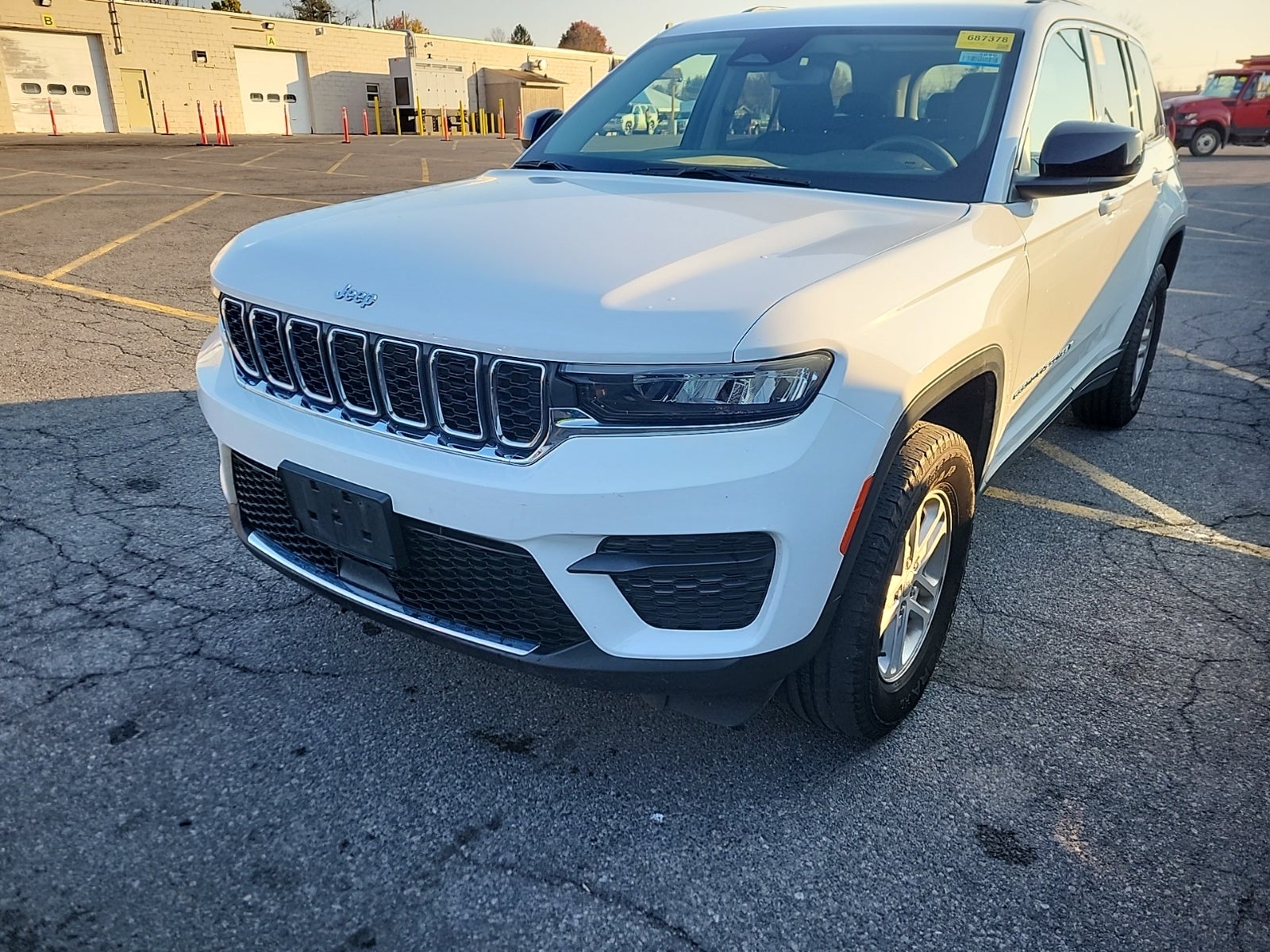 2023 Jeep Grand Cherokee Laredo