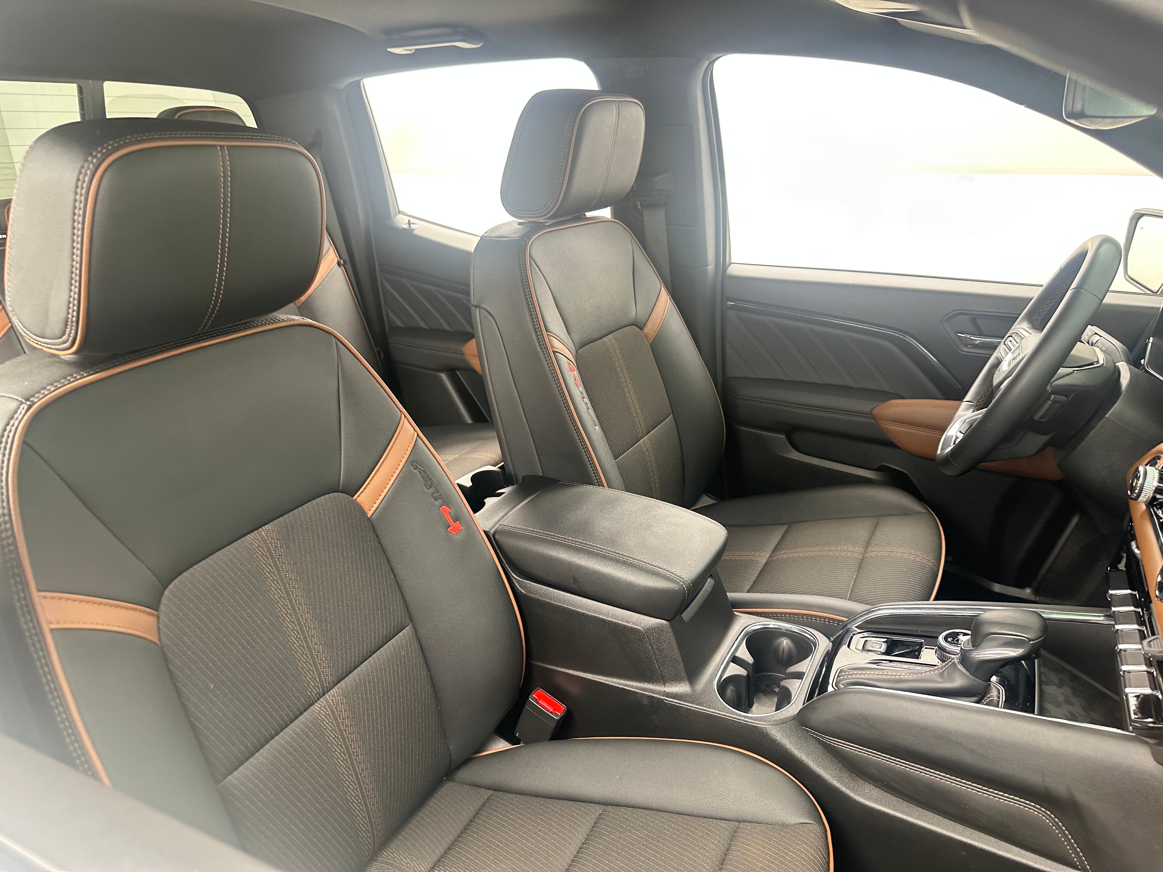 2025 GMC Canyon AT4