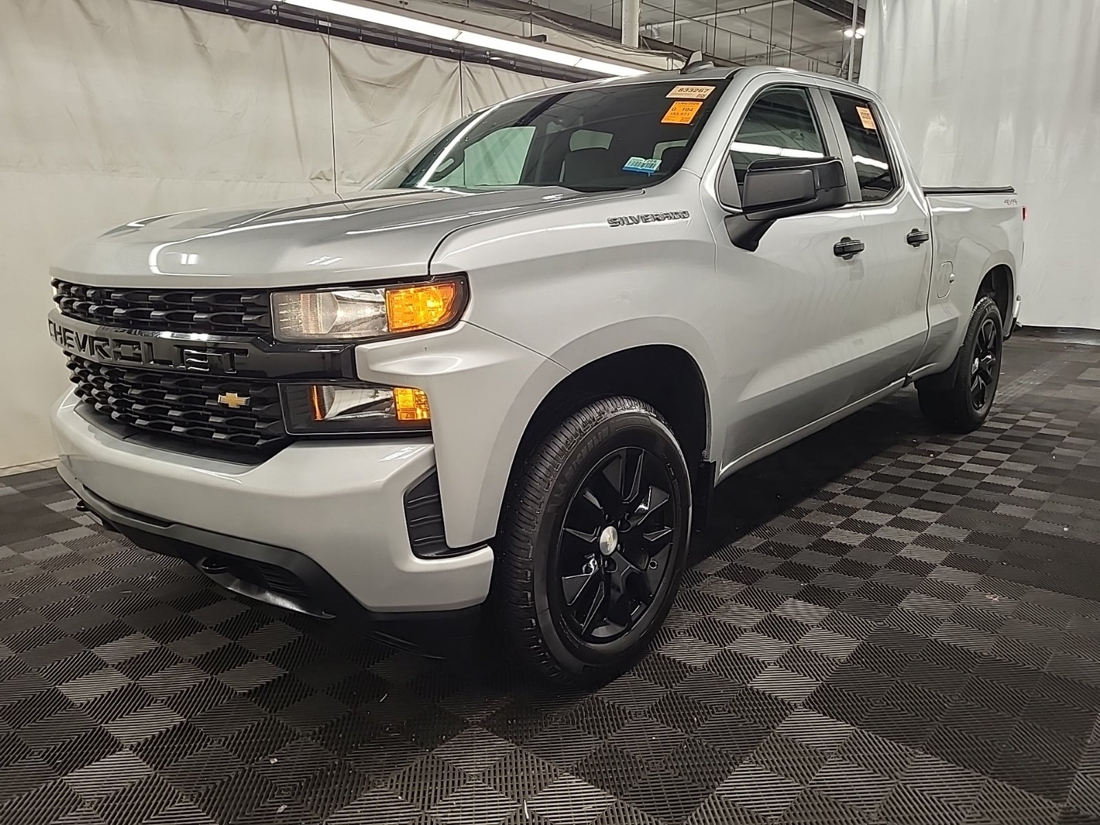 2019 Chevrolet Silverado 1500 4WD Double Cab 147" Custom