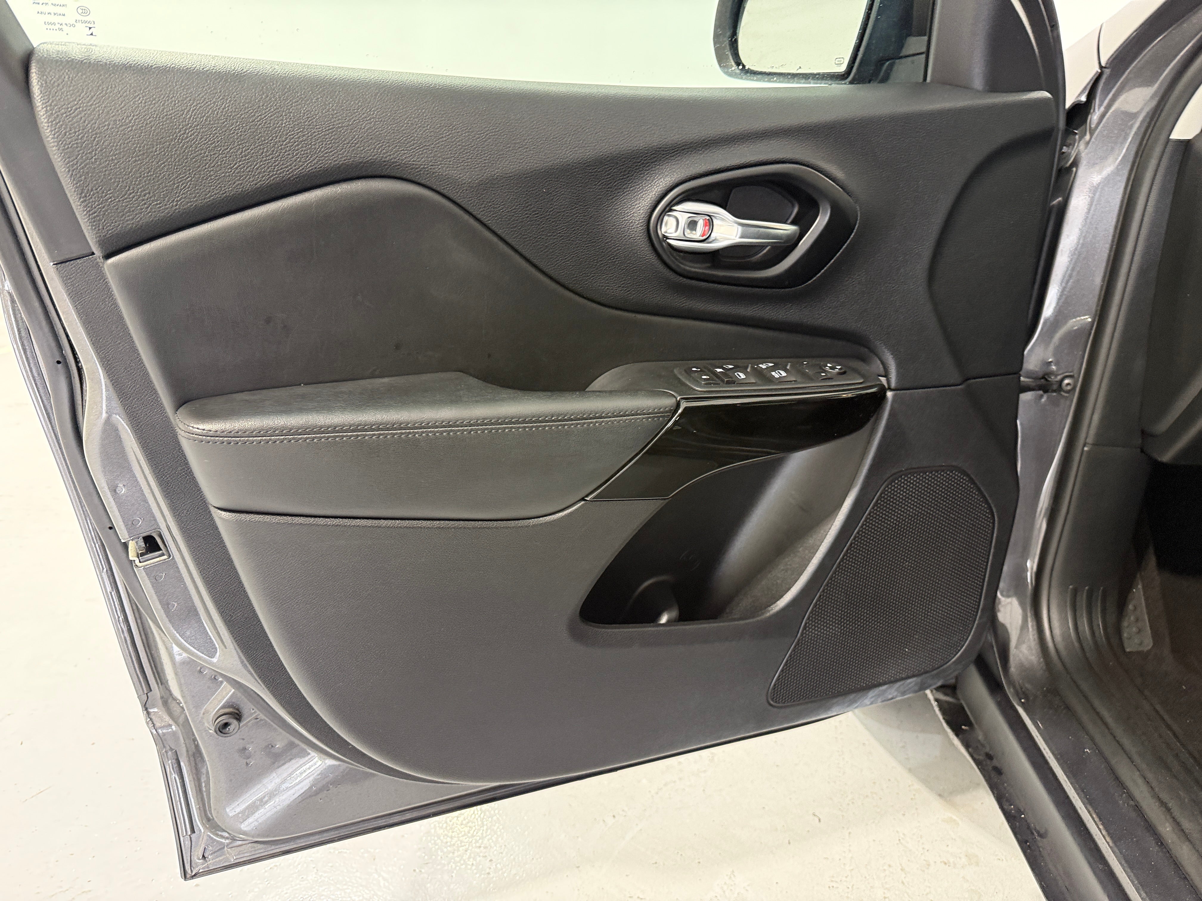2021 Jeep Cherokee Altitude