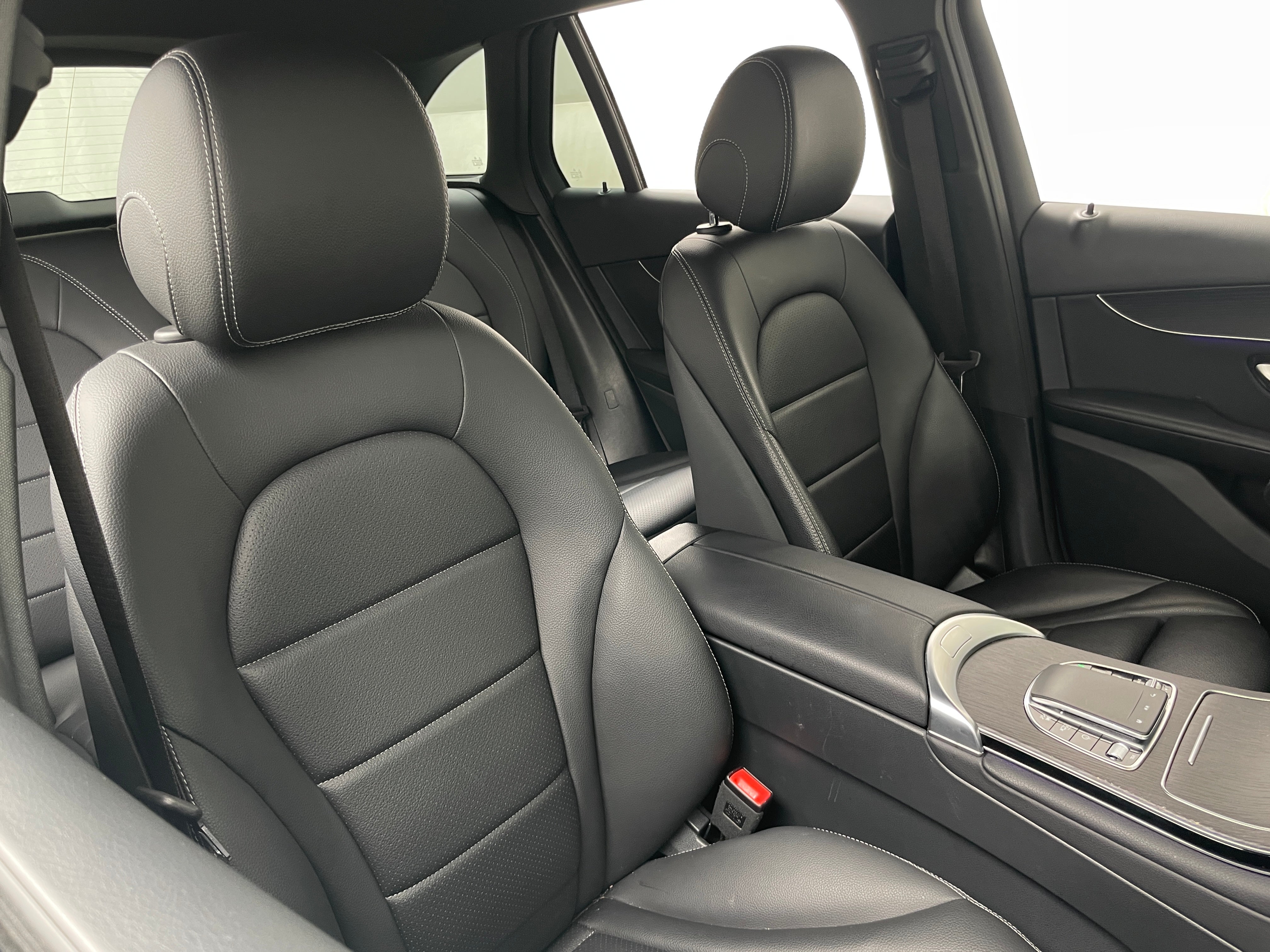 2022 Mercedes-Benz GLC