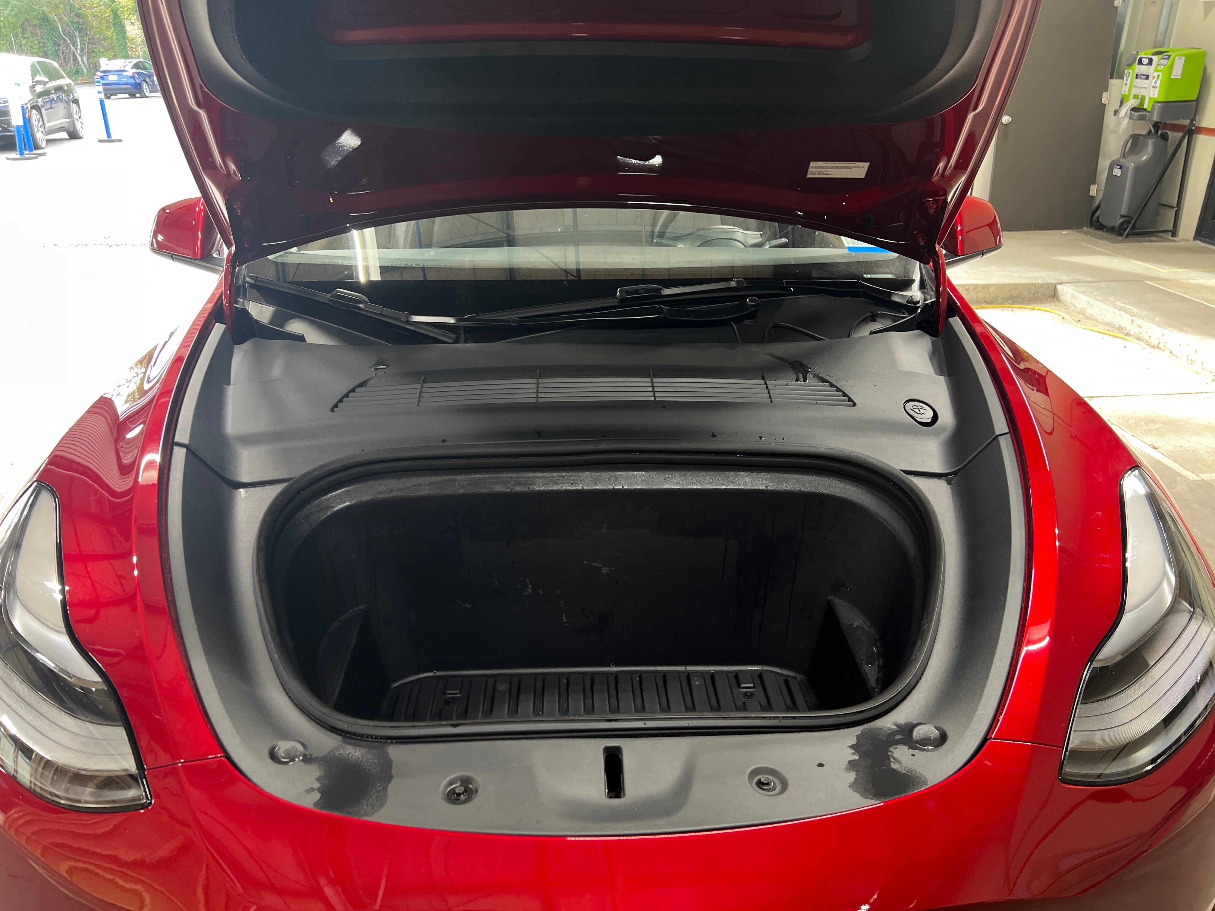 Used 2024 Tesla Model Y Long Range with VIN 7SAYGDEEXRA255182 for sale in Auburn, WA