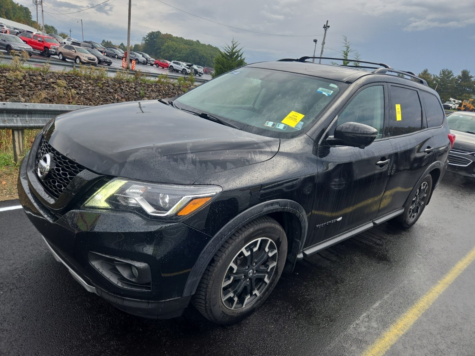 2020 Nissan Pathfinder SL