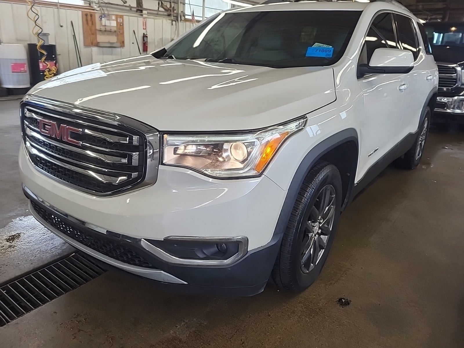2017 GMC Acadia SLT